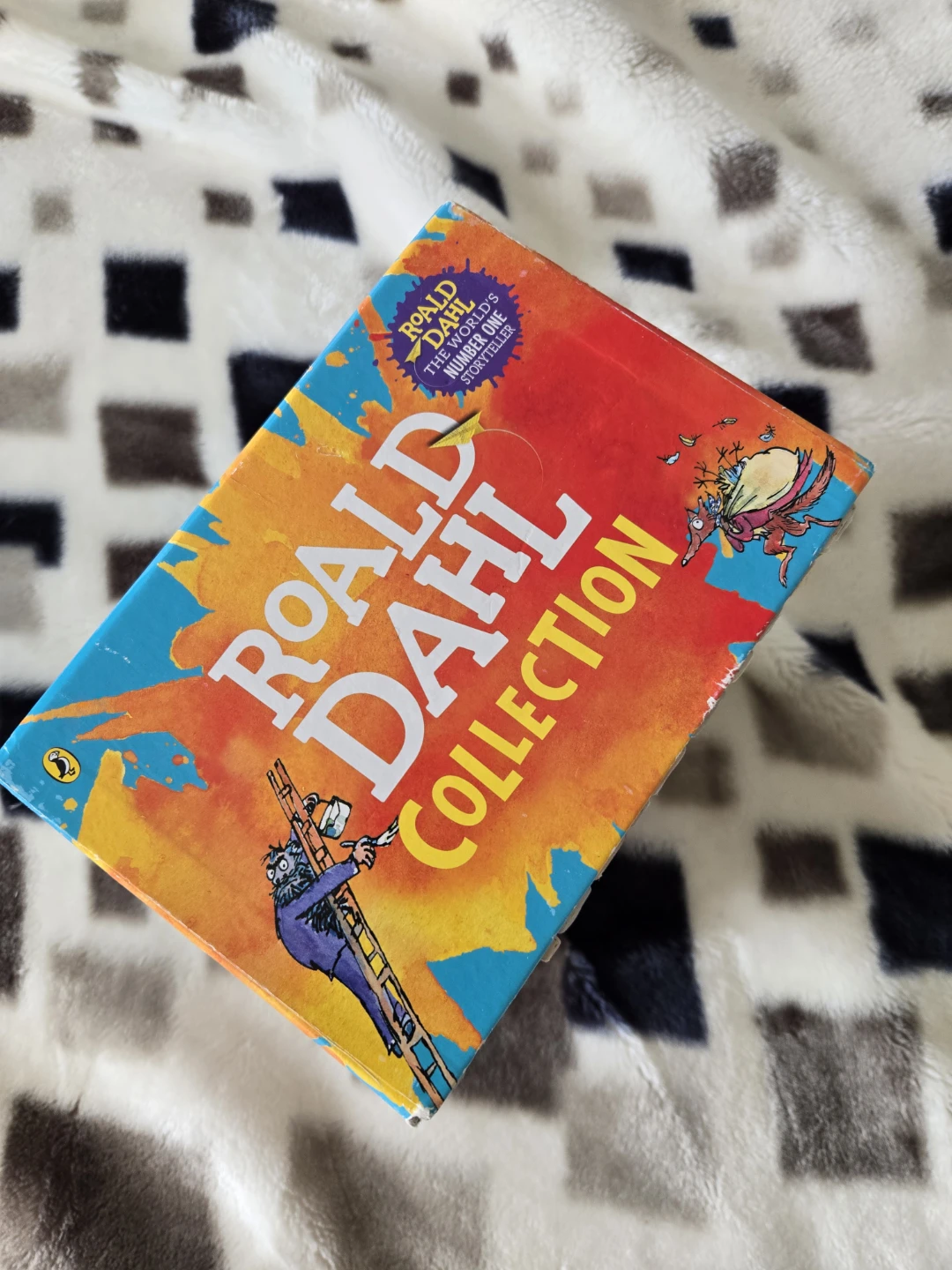 Roald Dahl Collection 16 Fantastic Stories Book Set - photo 2