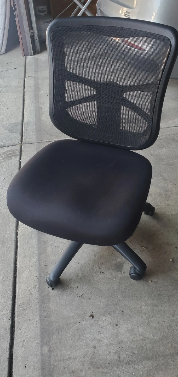 Black Mesh Back Office Chair