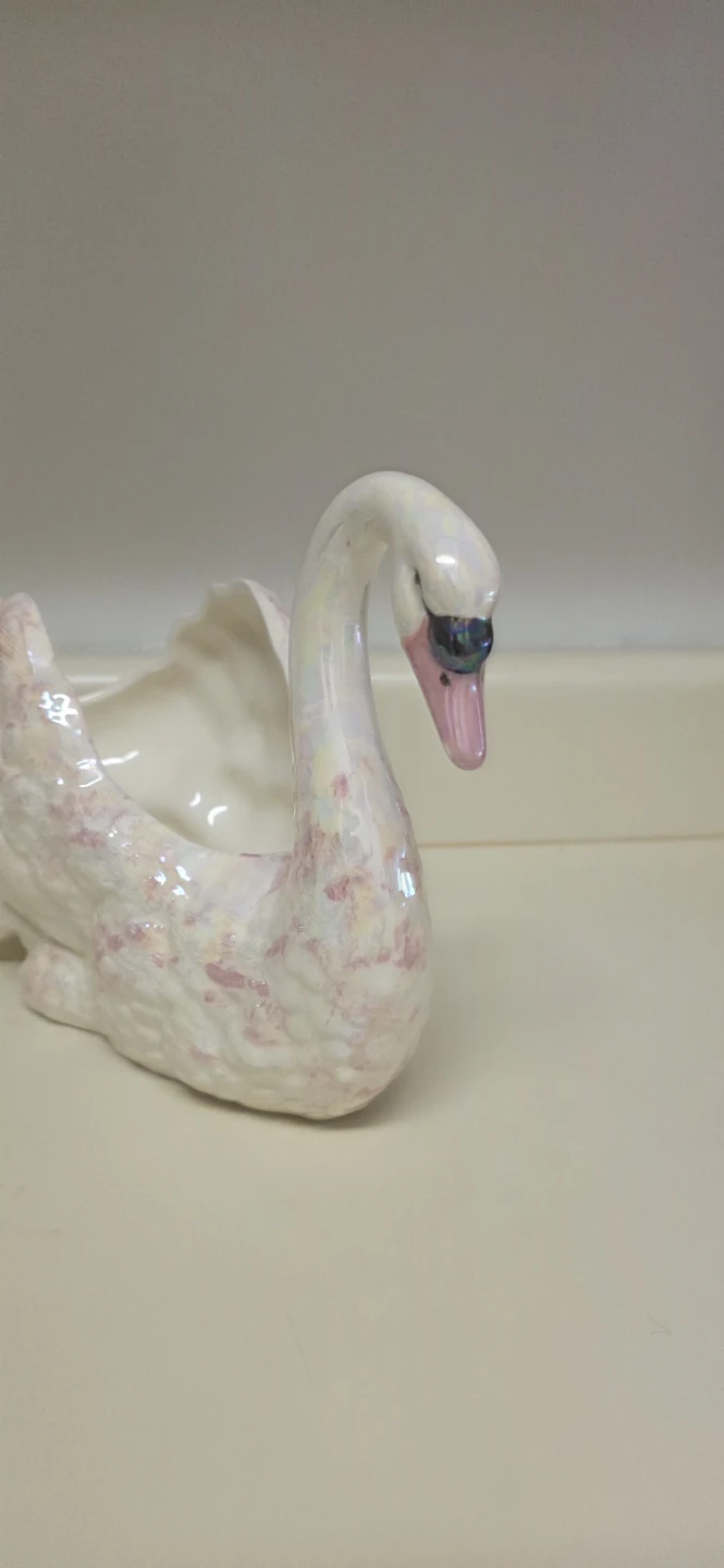 10 inches Ceramic Swan Planter -  Iridescent Porcelain - photo 2