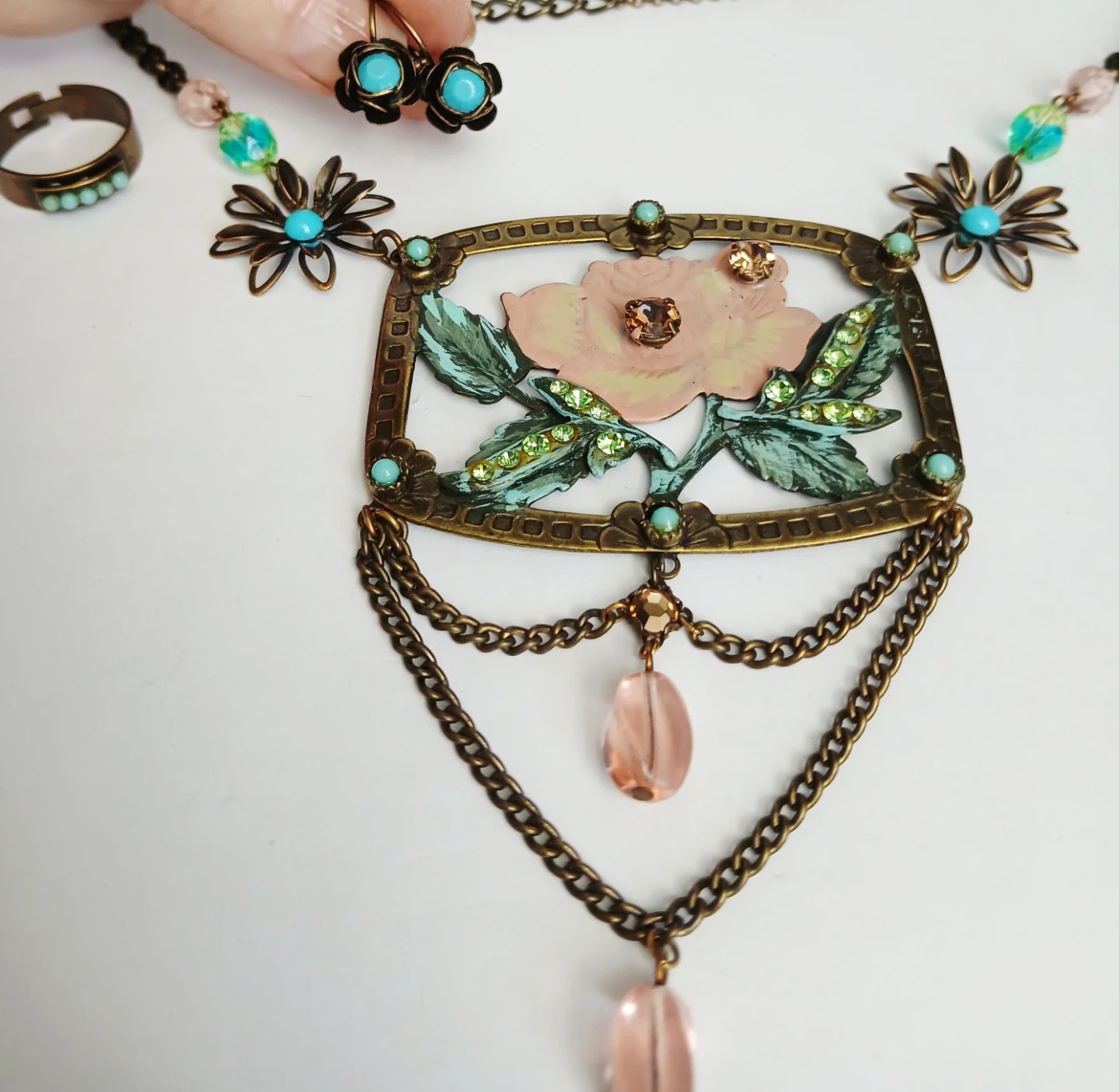 Vintage Style Statement Necklace, Earrings, and Ring Set - photo 3
