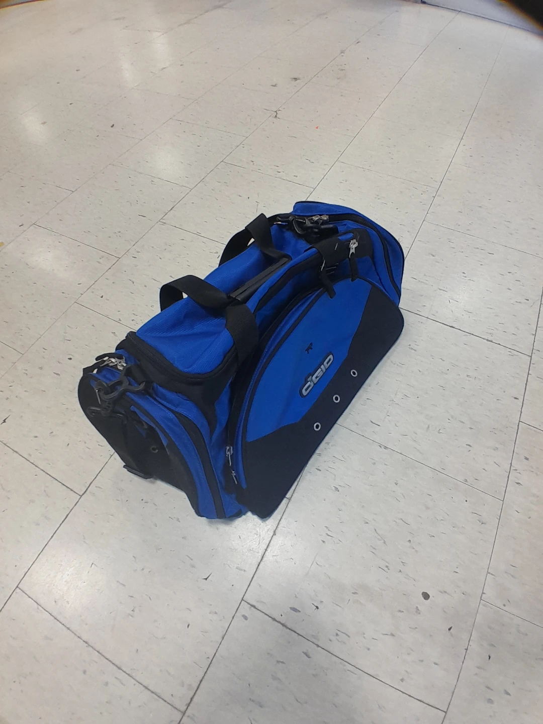 OGIO Blue Duffel  Gym Bag College Style Portable Size
