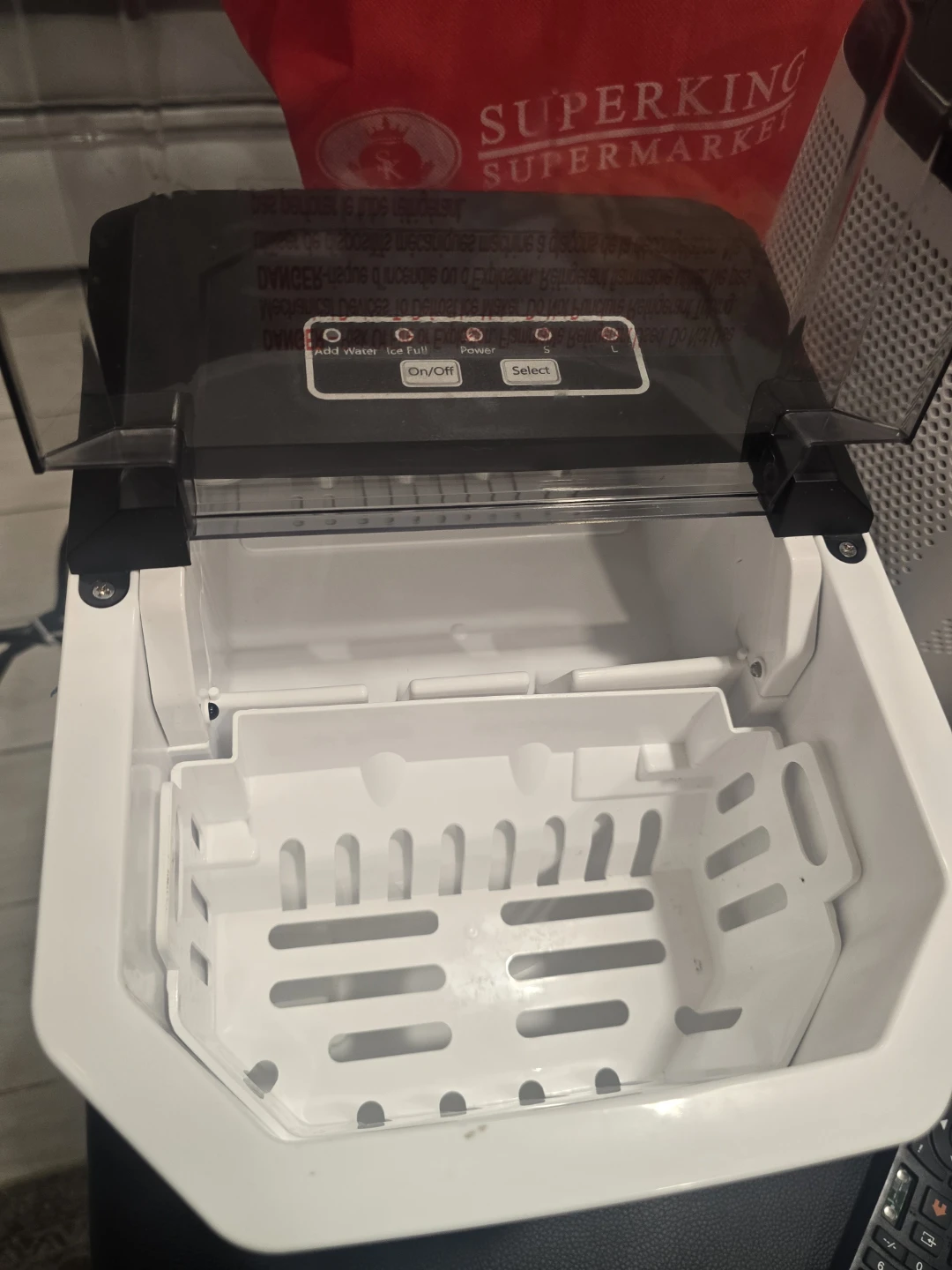 Frigidaire Portable Ice Maker - photo 2