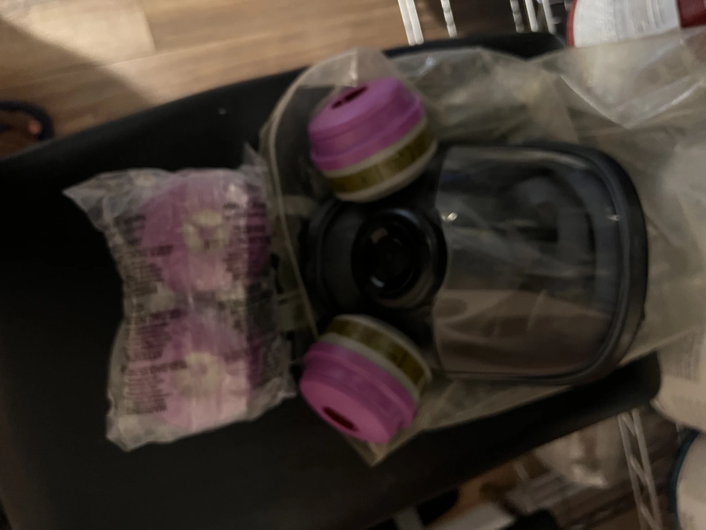 3M Respirator Mask with Filters - photo 2