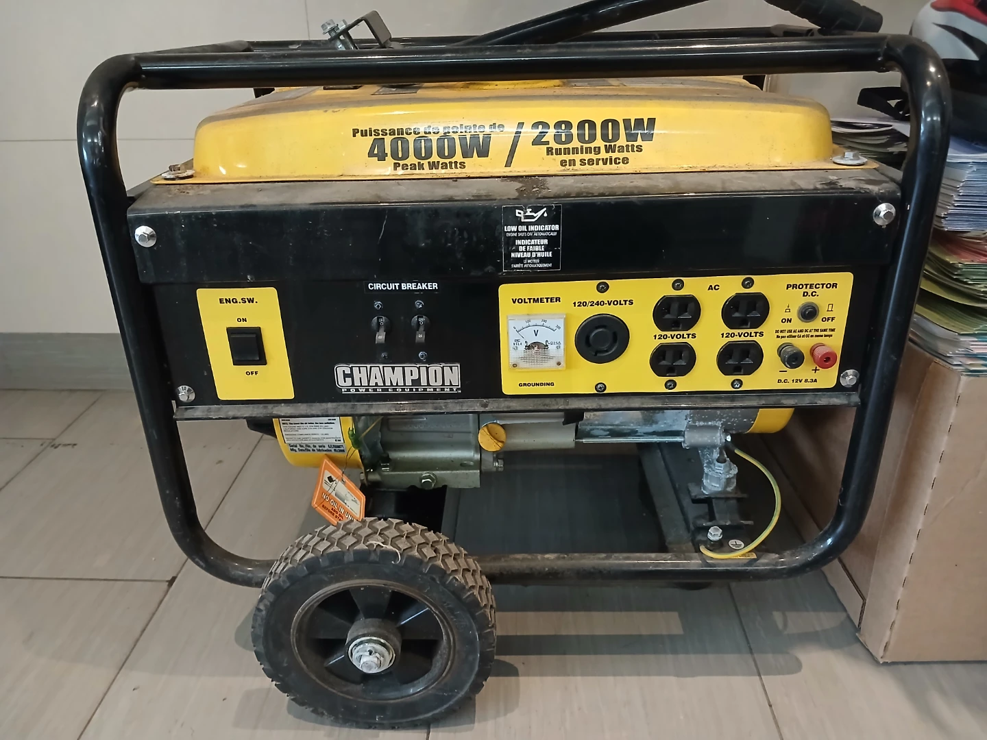 Champion 4000W Peak / 2800W Running Generator