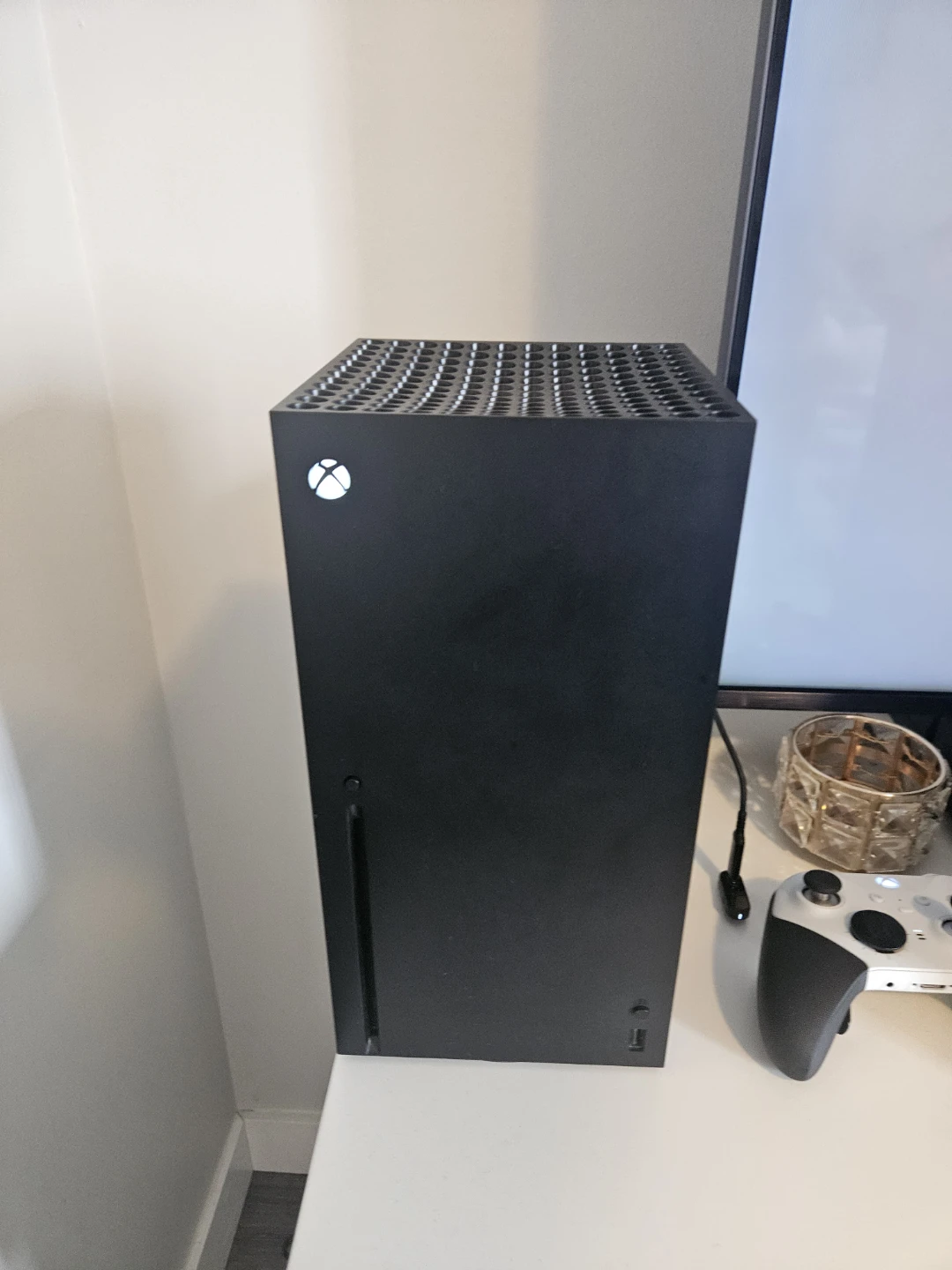 Xbox Series X 1TB Console + Elite Series 2 Controller - photo 5