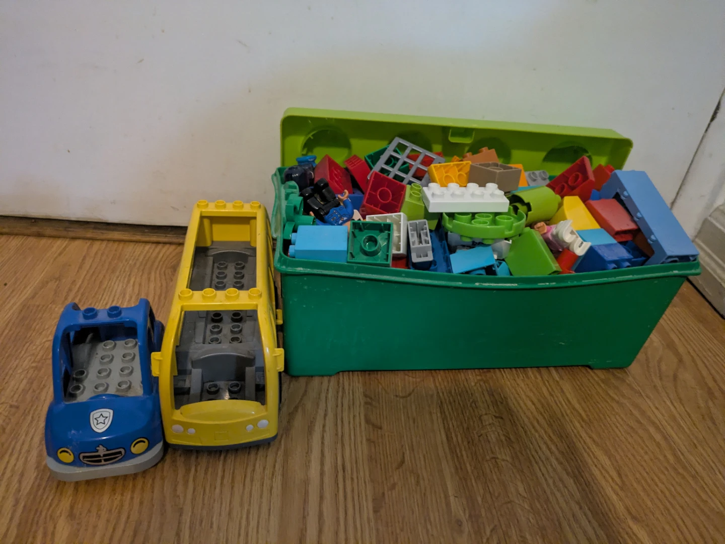 Trains, Lego, button nail, puzzle, doll house - photo 3
