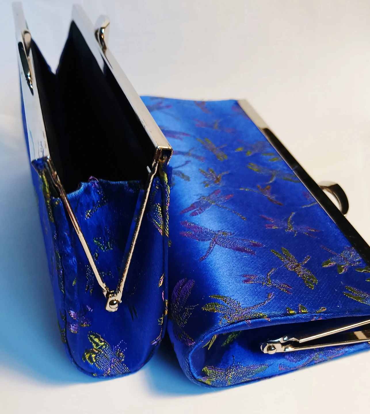 Blue Clutch Purse with Dragonfly Design - photo 5