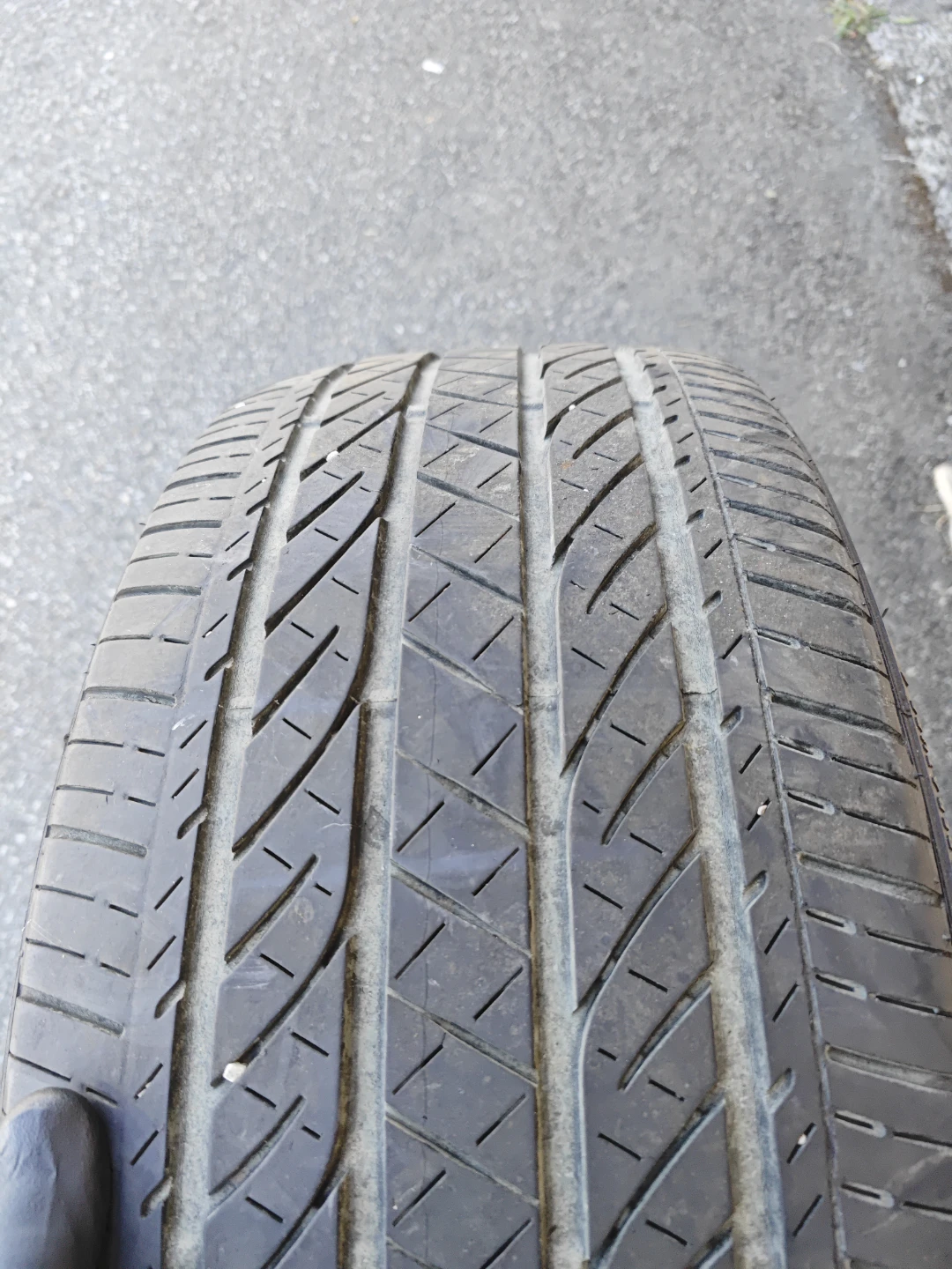 Pair of Bridgestone Potenza RE97 AS tires. 225/50R18 - photo 4