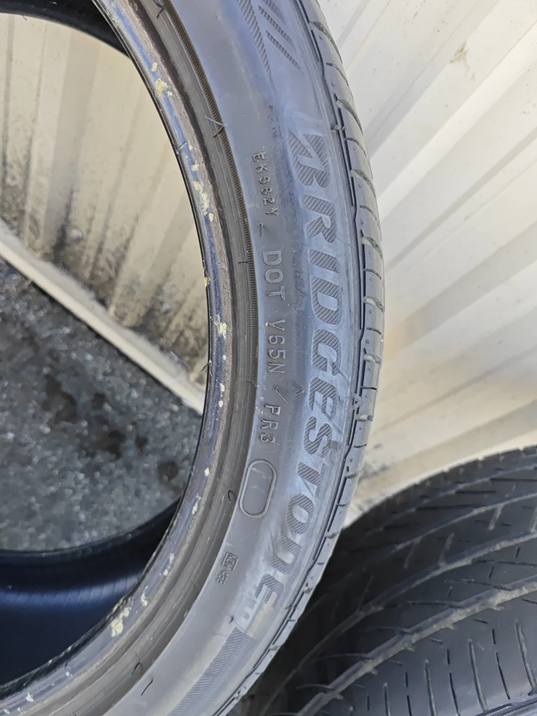 Pair of Bridgestone Potenza RE97 AS tires. 225/50R18 - photo 5