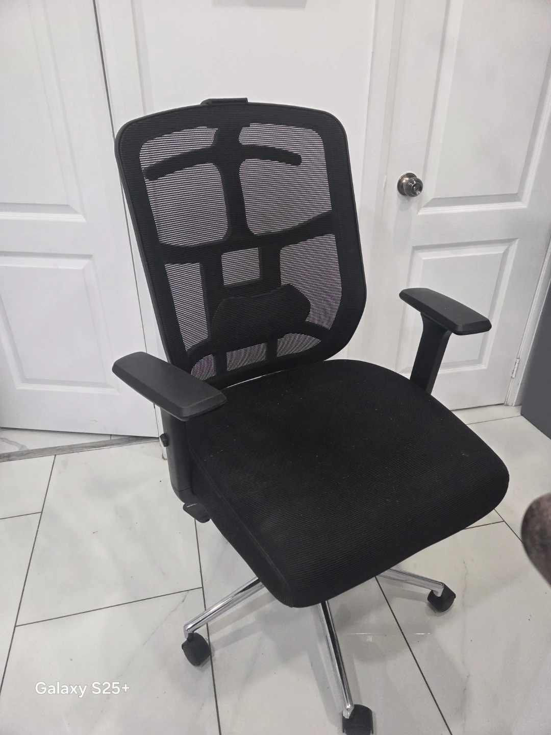 Black Mesh Office Chair