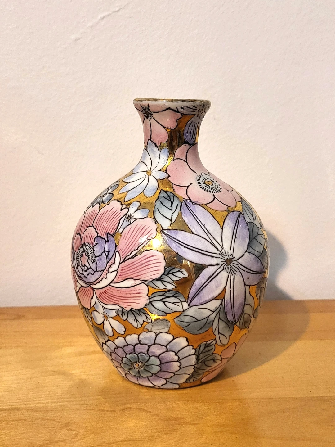 Vintage Toyo Golden Peony Floral Vase Gilded Porcelain - photo 3