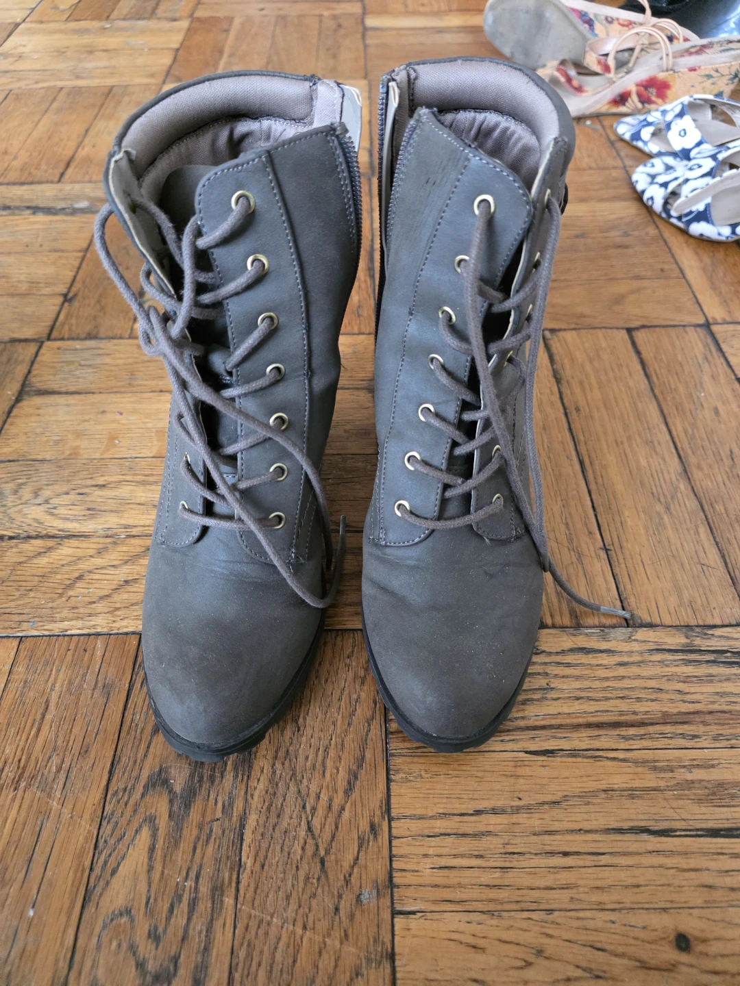 Gray Lace-Up Ankle Boots - photo 2