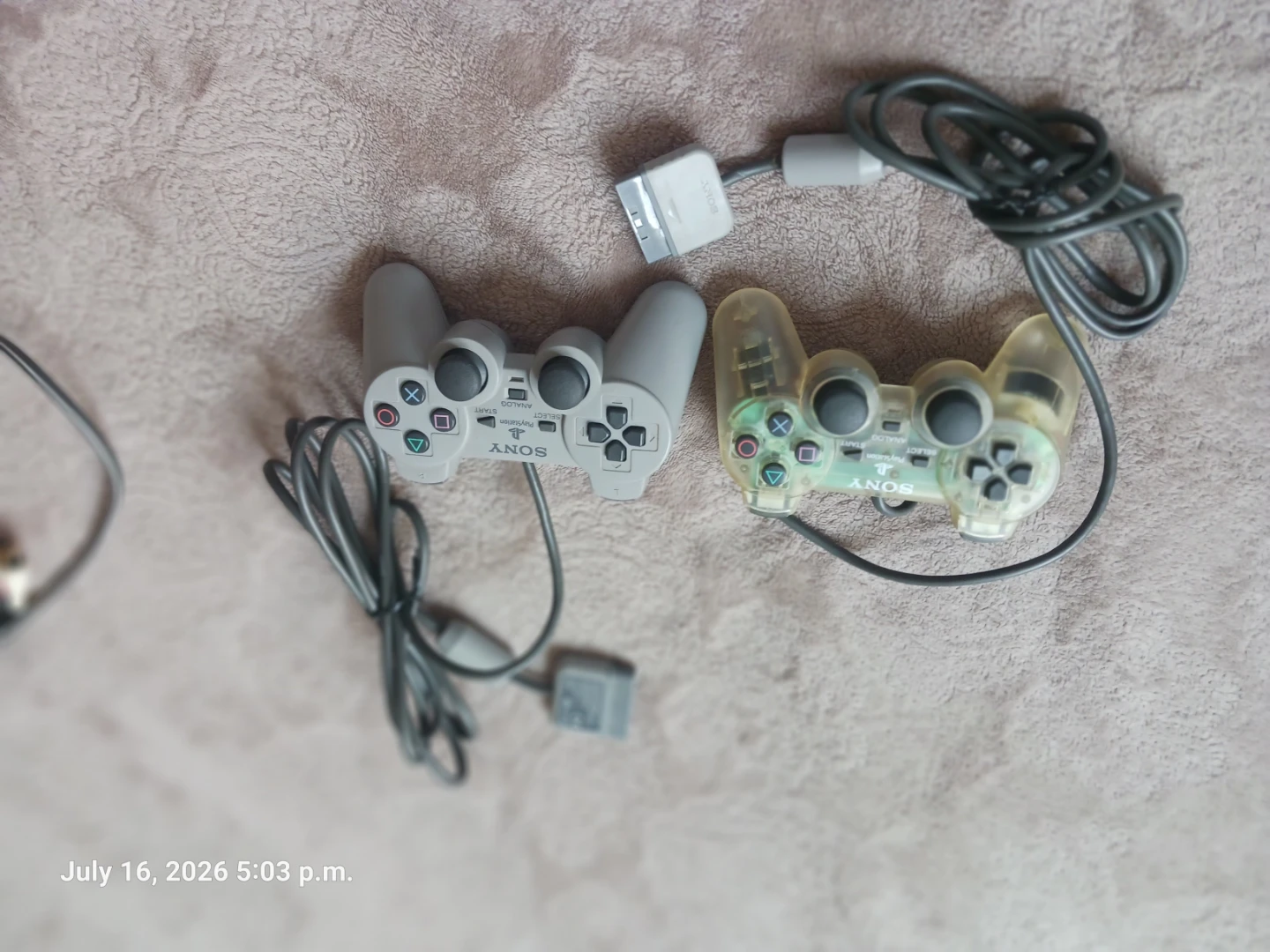 Sony PlayStation 1 Console Bundle with NHL 98 and Controllers - photo 4