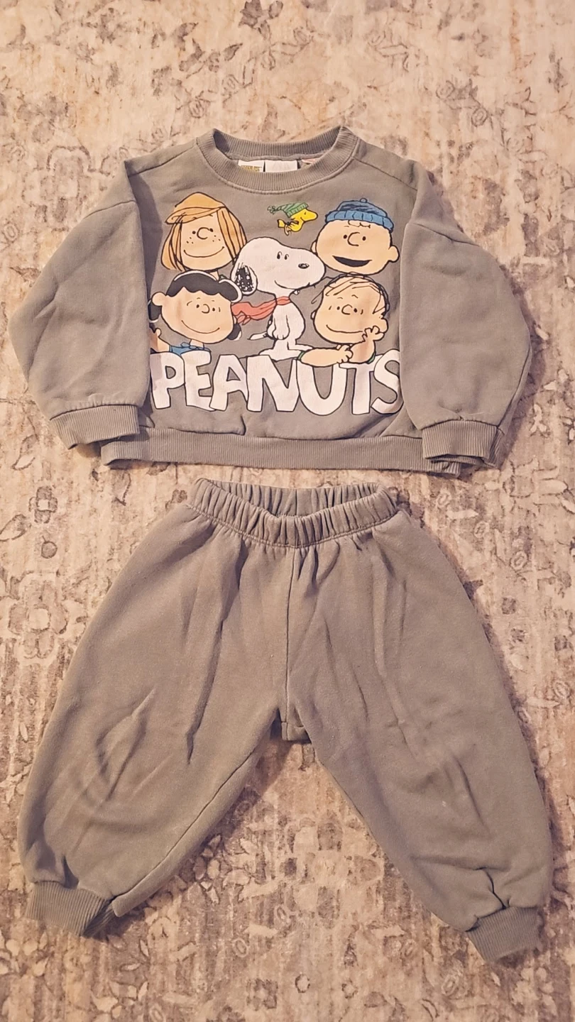 Zara Peanuts Snoopy Sweatshirt and Pants Set