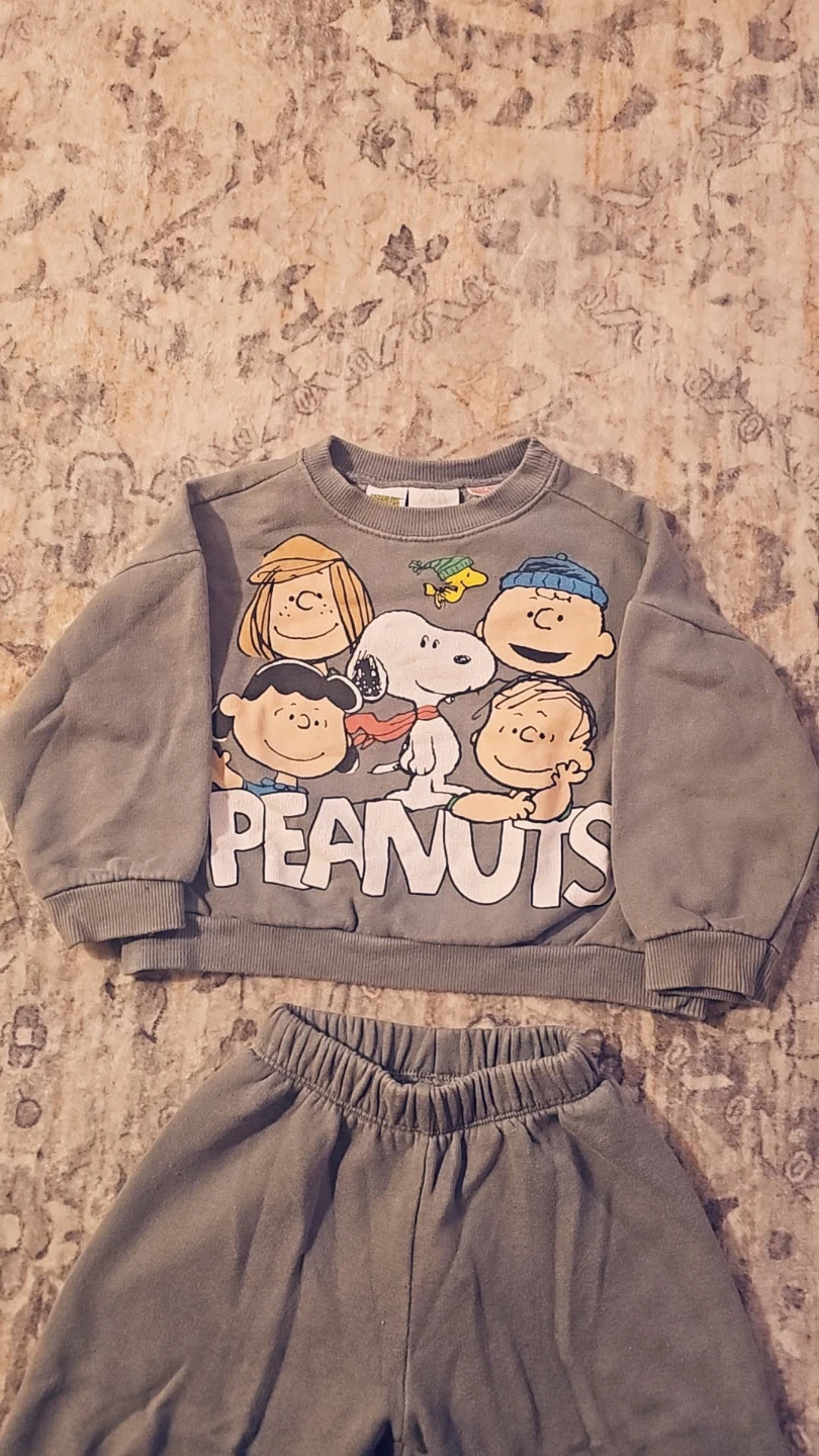 Zara Peanuts Snoopy Sweatshirt and Pants Set - photo 2