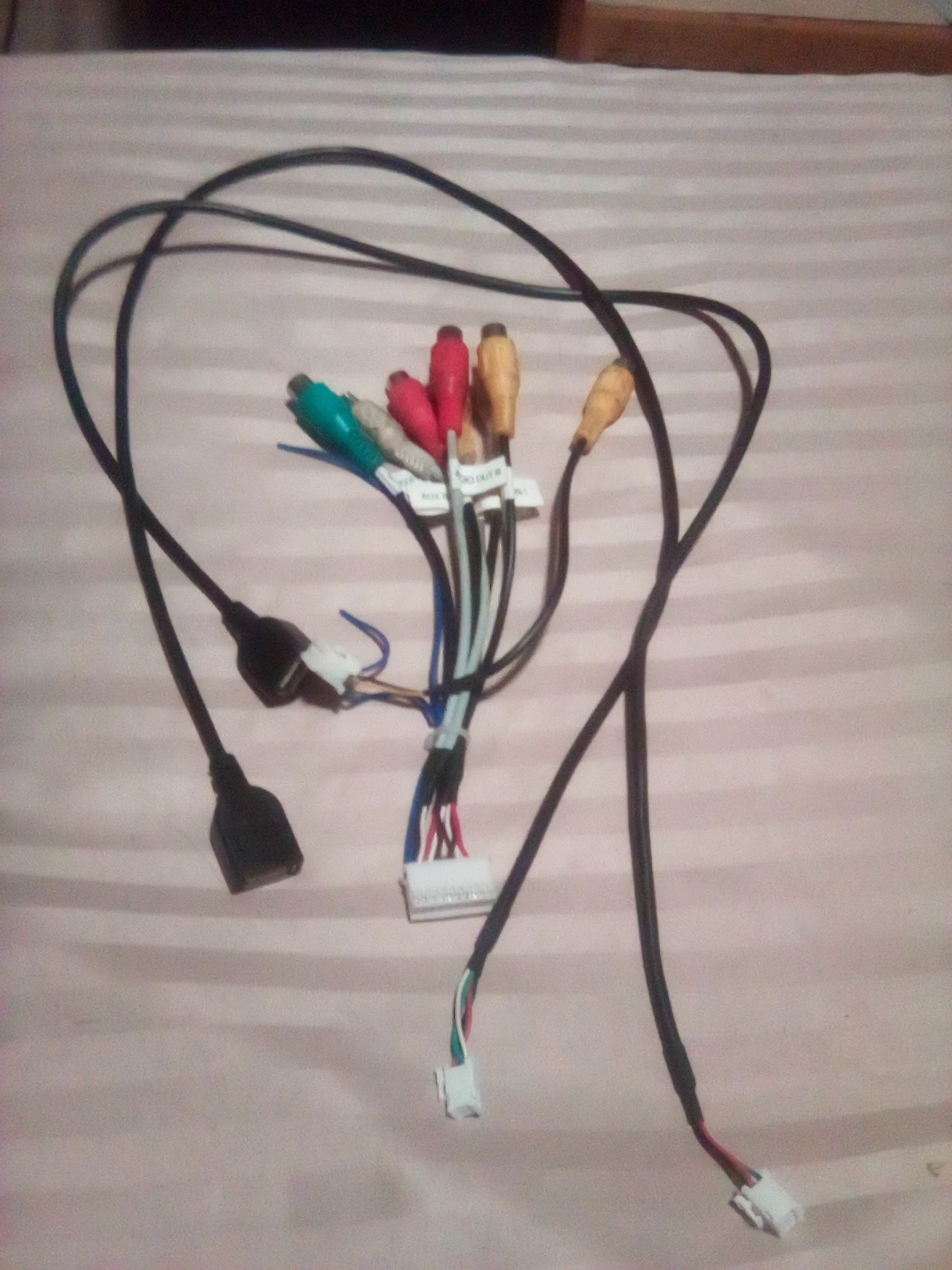 Car TV 7 inch screen Stereo Head Unit with Wiring Harness - photo 2