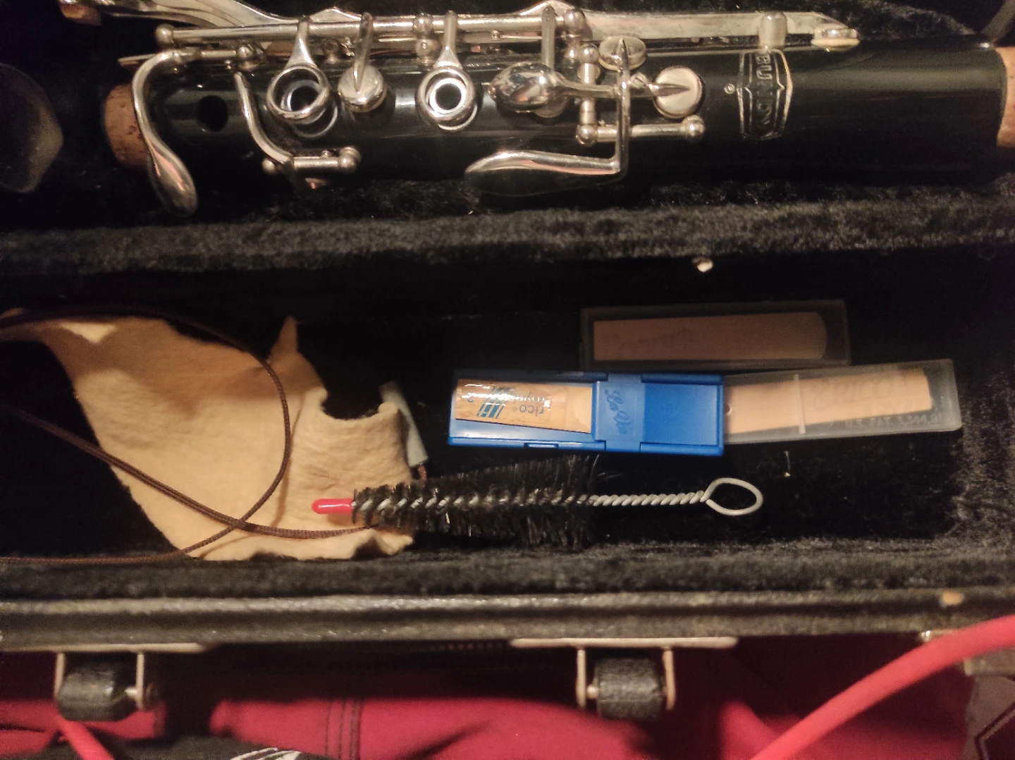 Clarinet with Case and Accessories - photo 2