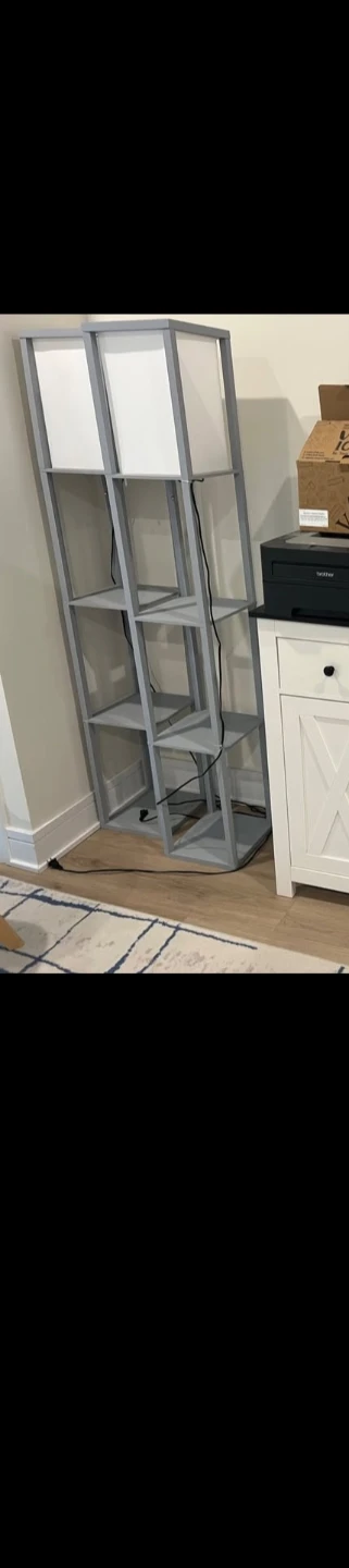 2 shelf lamps