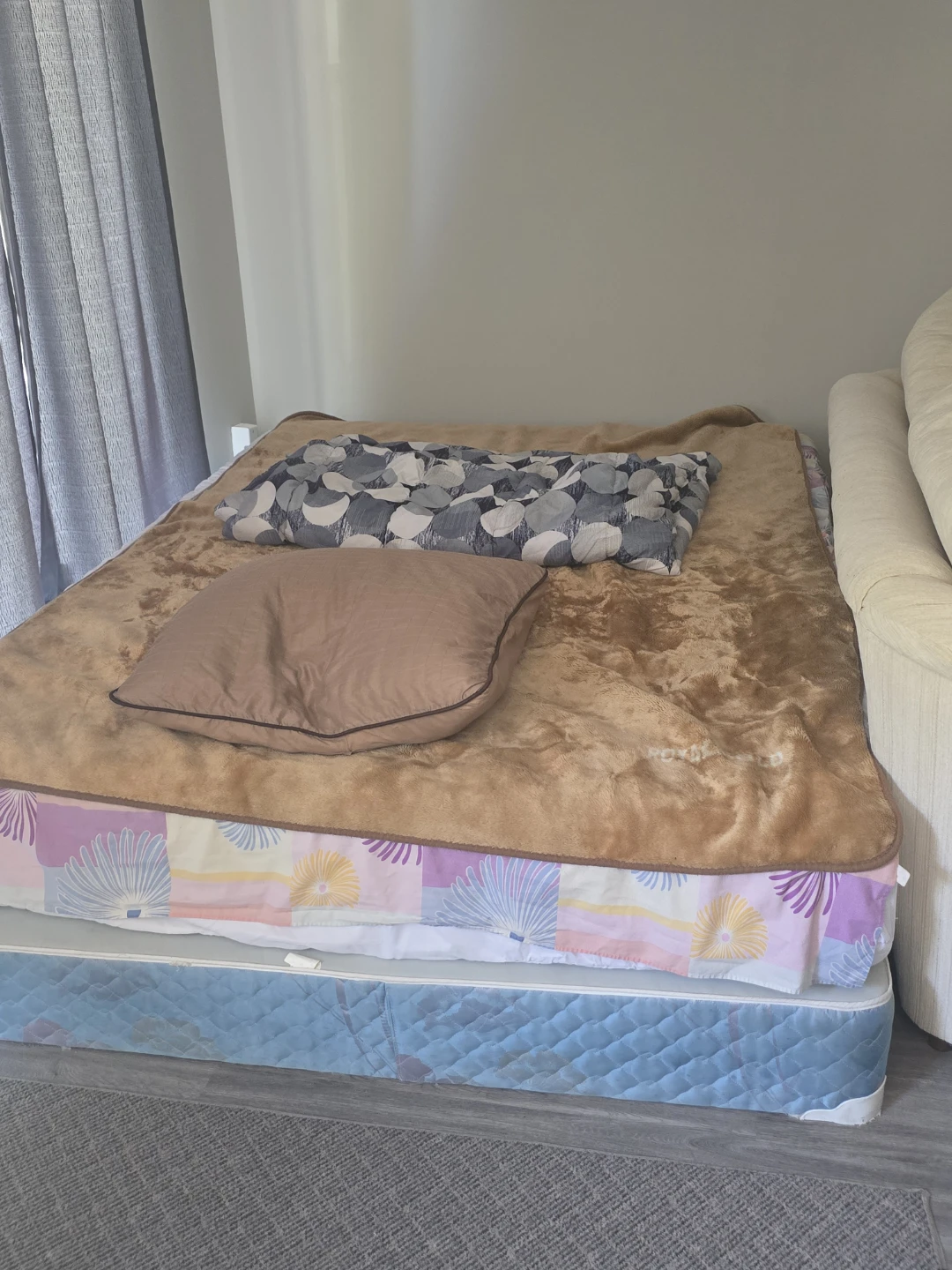 Sofa and Coffee Table Set along with a bed and dining table - photo 2