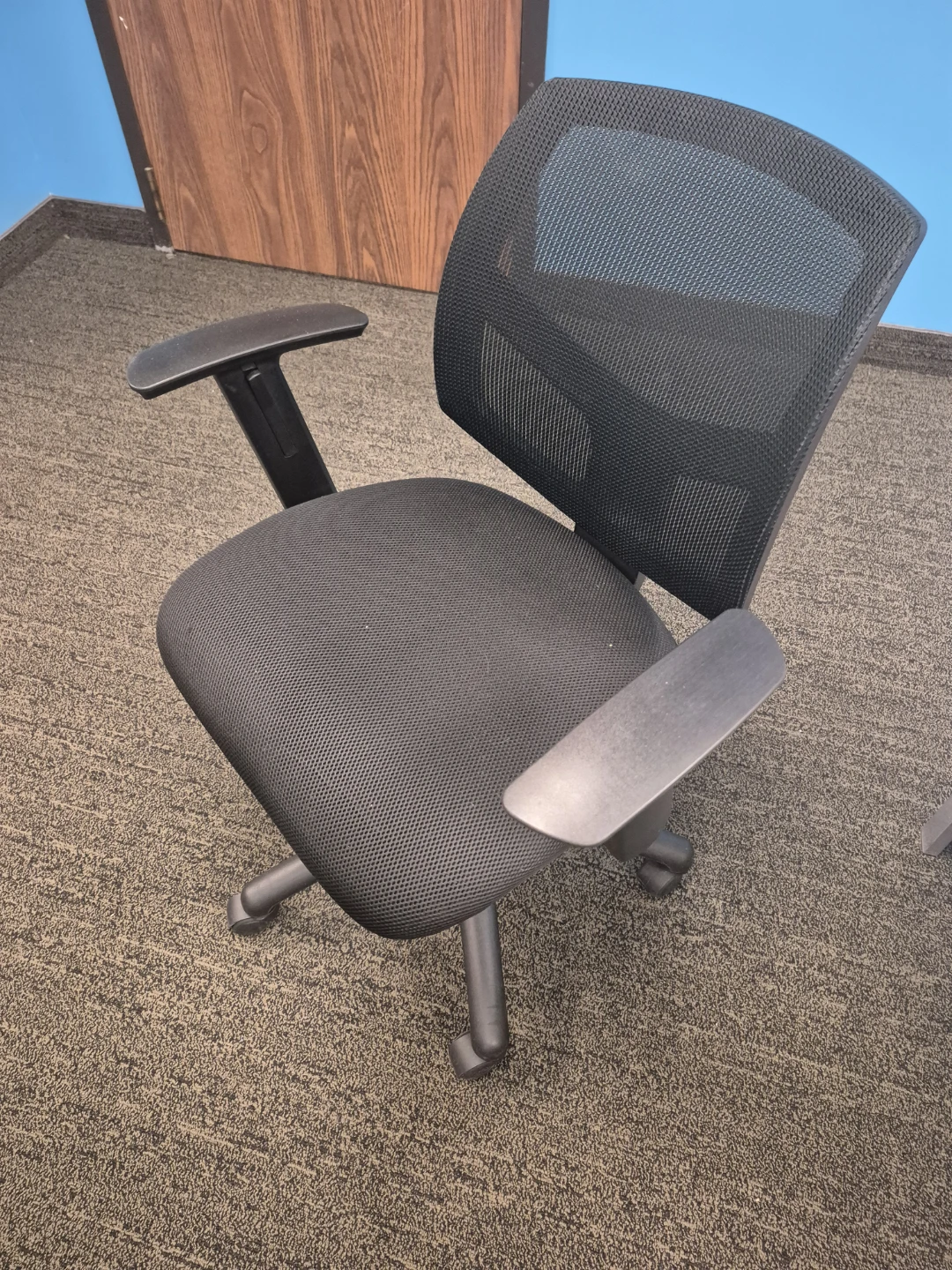 Black Mesh Office Chair