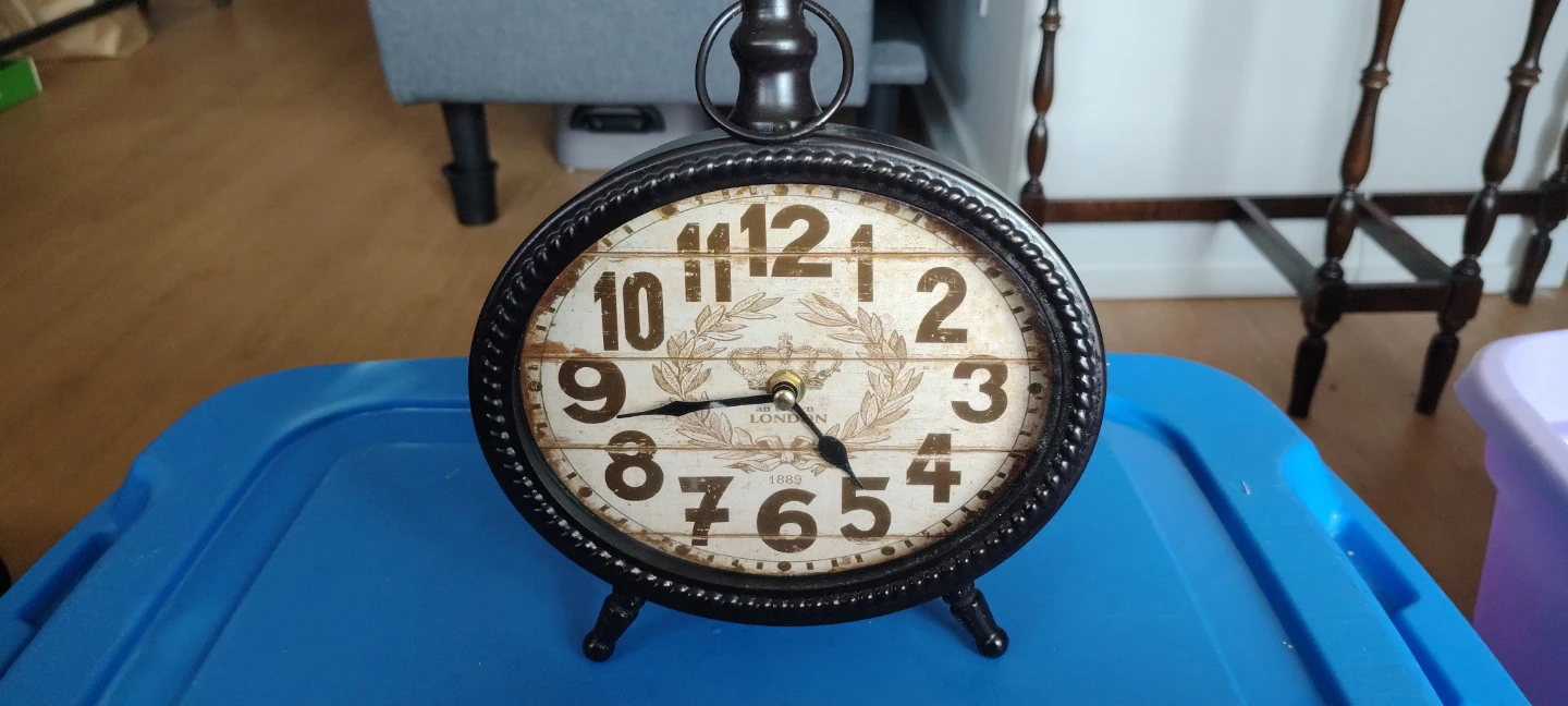 Vintage Style London Table Clock - photo 2