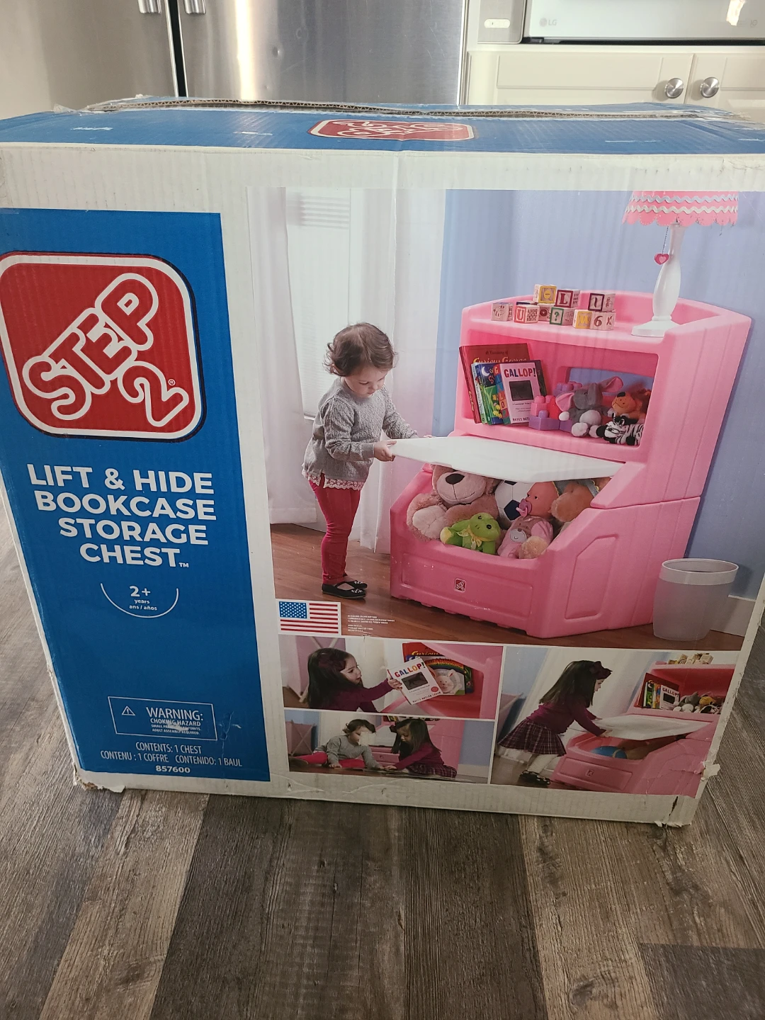 Step2 Bookcase storage chest