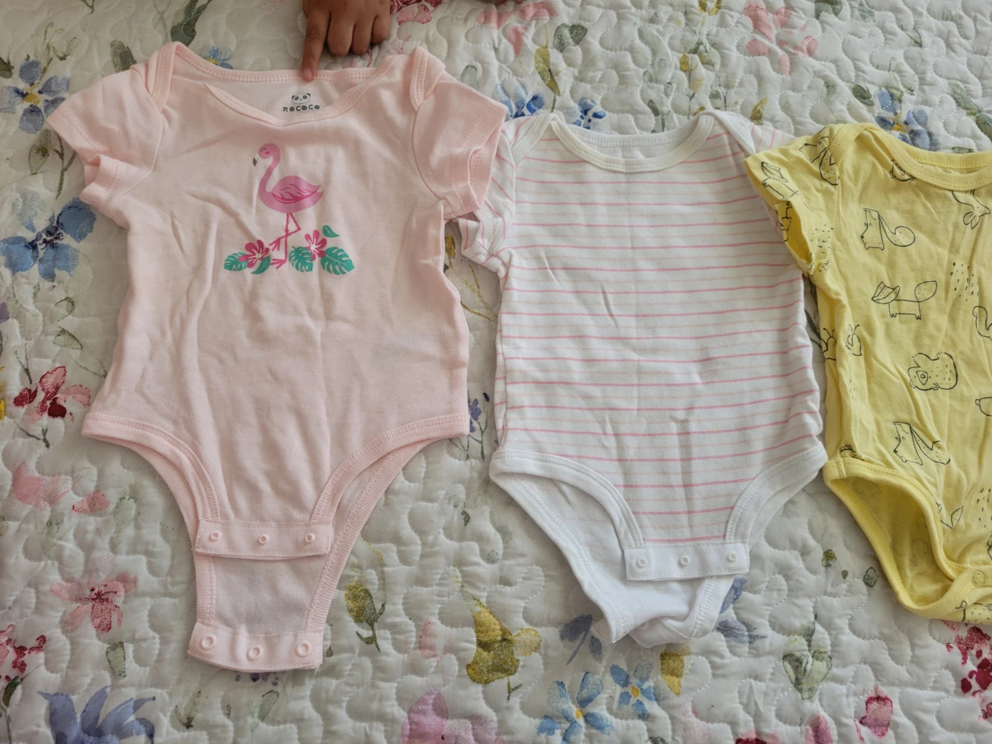6 Months Onesies - photo 2