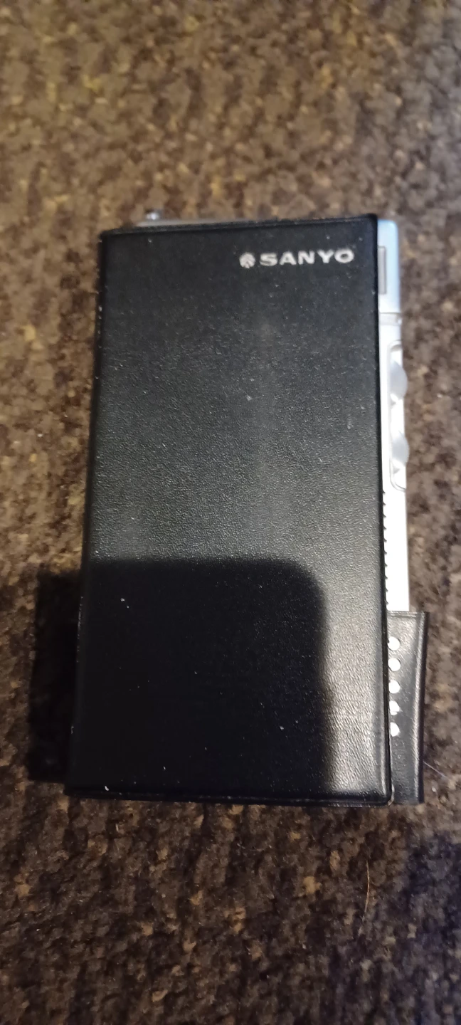 Sanyo clock radio parts or repair - photo 4