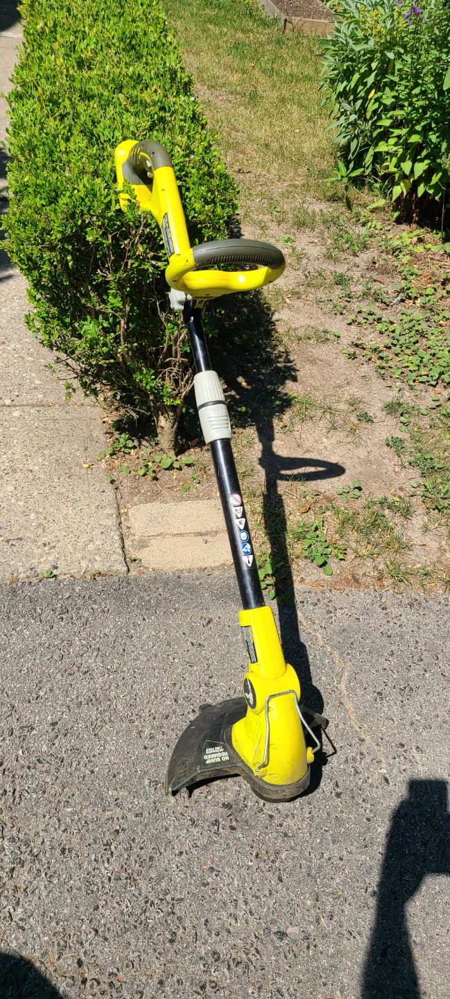 RYOBI 18V Line / String Trimmer 12" - Tool Only, Good Condition - photo 3