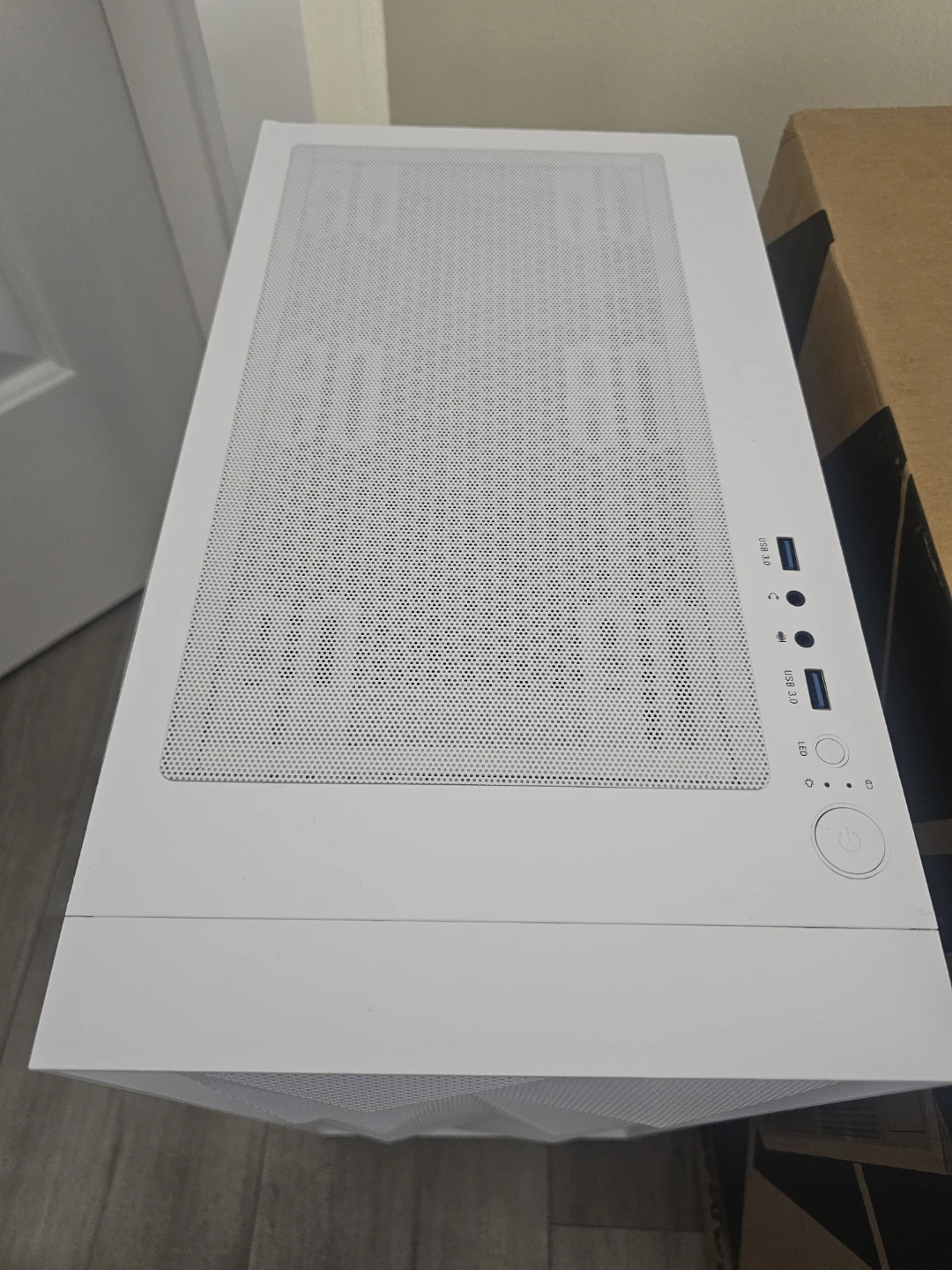 White Gaming PC. Almost Parts are Brand New! Window 11 Pro - photo 4