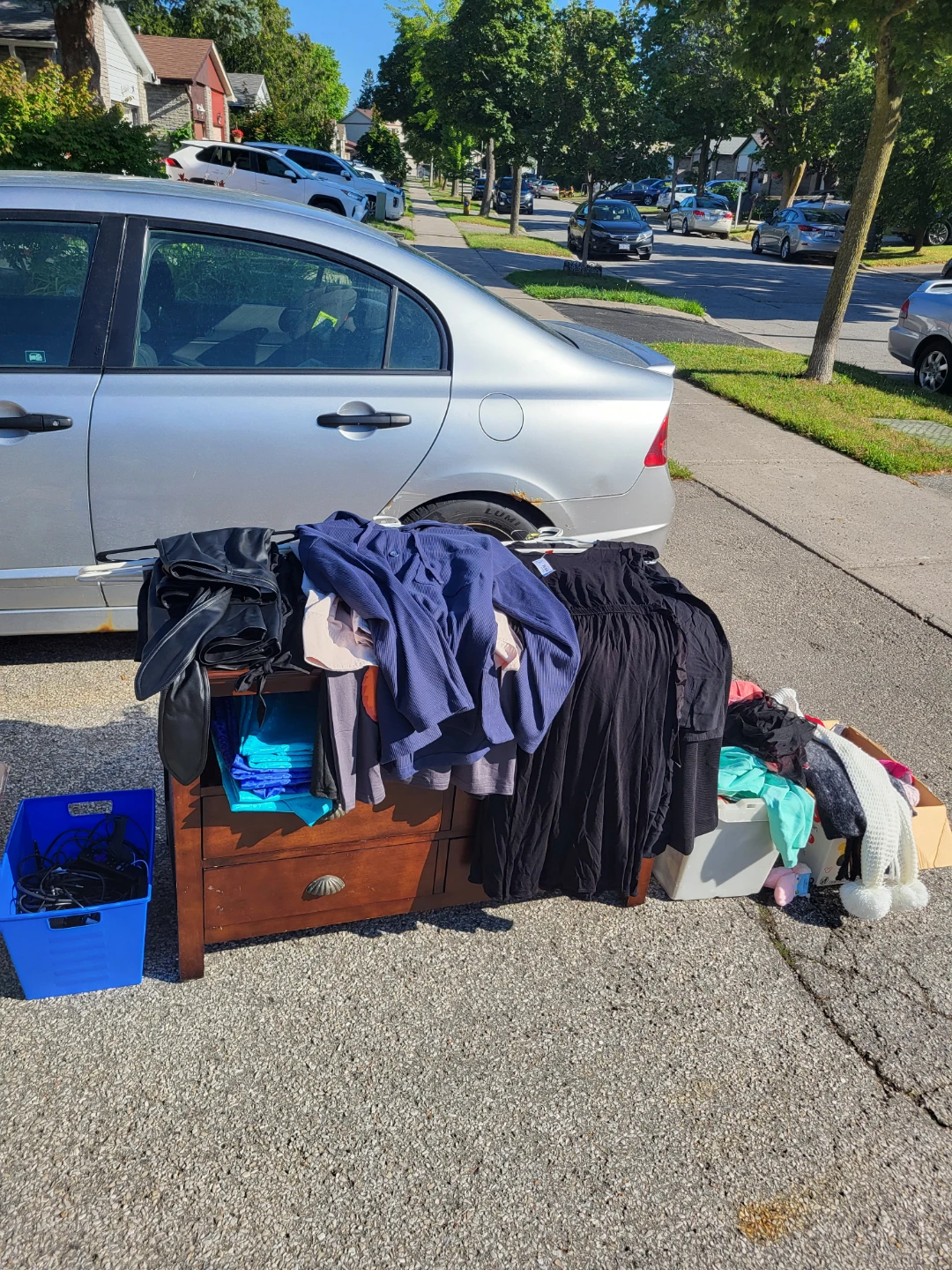 Garage Sale - photo 4
