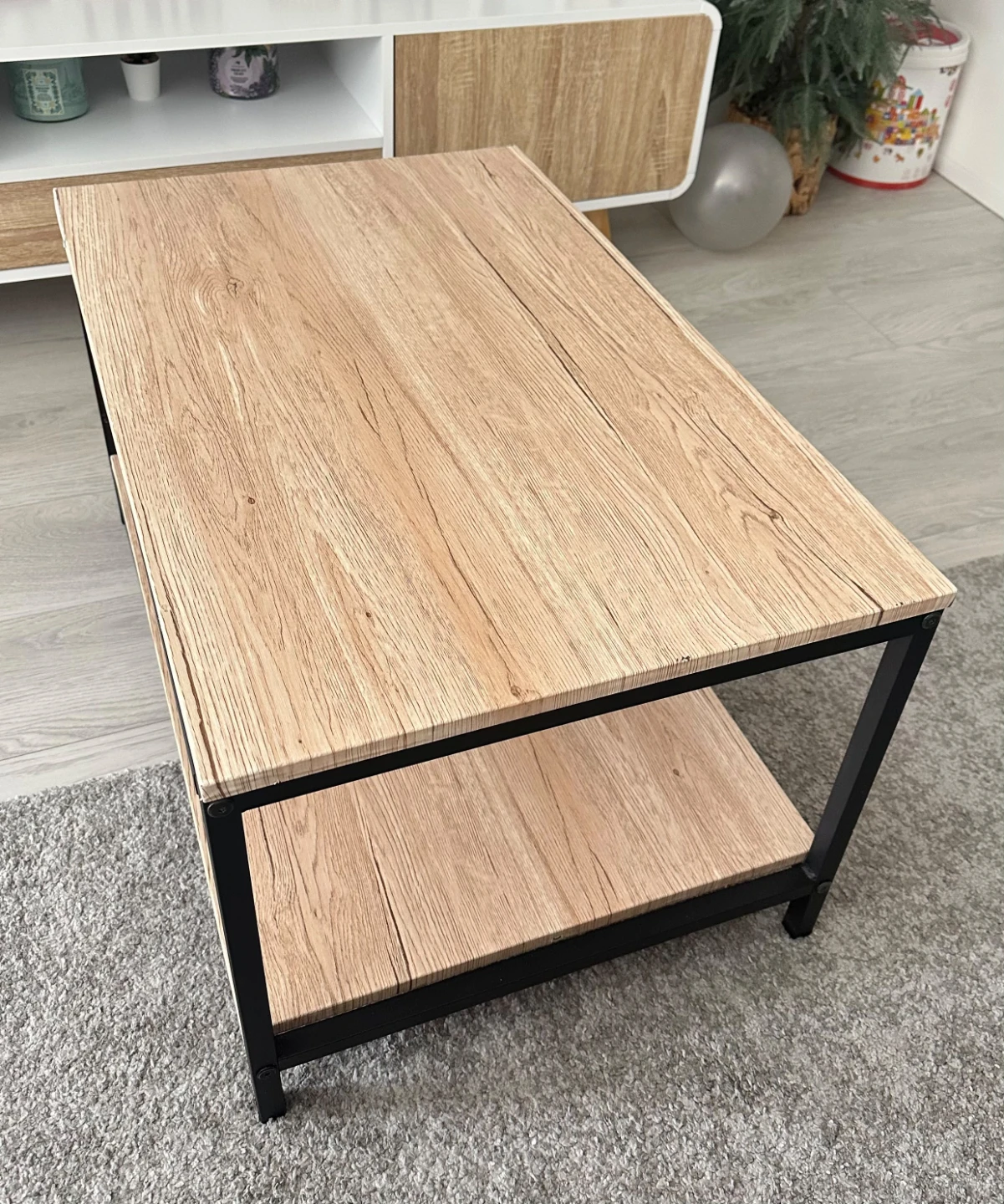 2-Tier Coffee Table with Wood Grain Top
