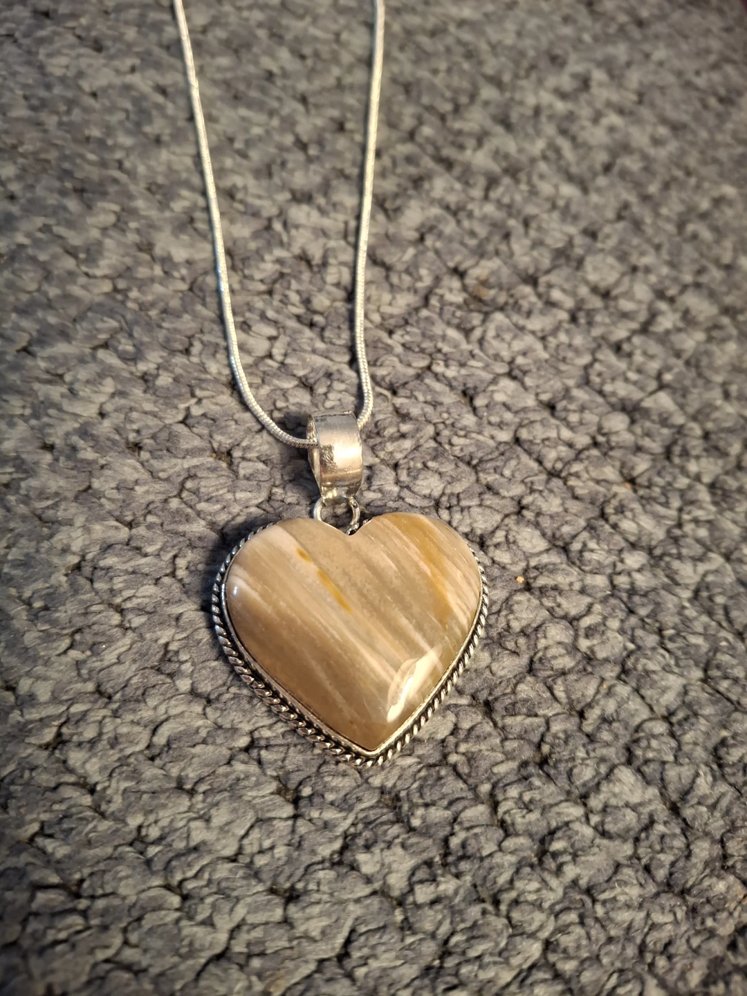 Heart Pendant Necklace - photo 3