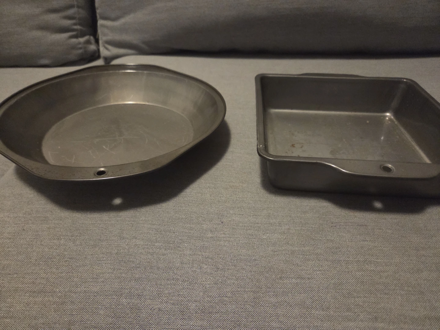 2-Piece Baking Pan Set - Pie Plate & Square Pan - photo 2