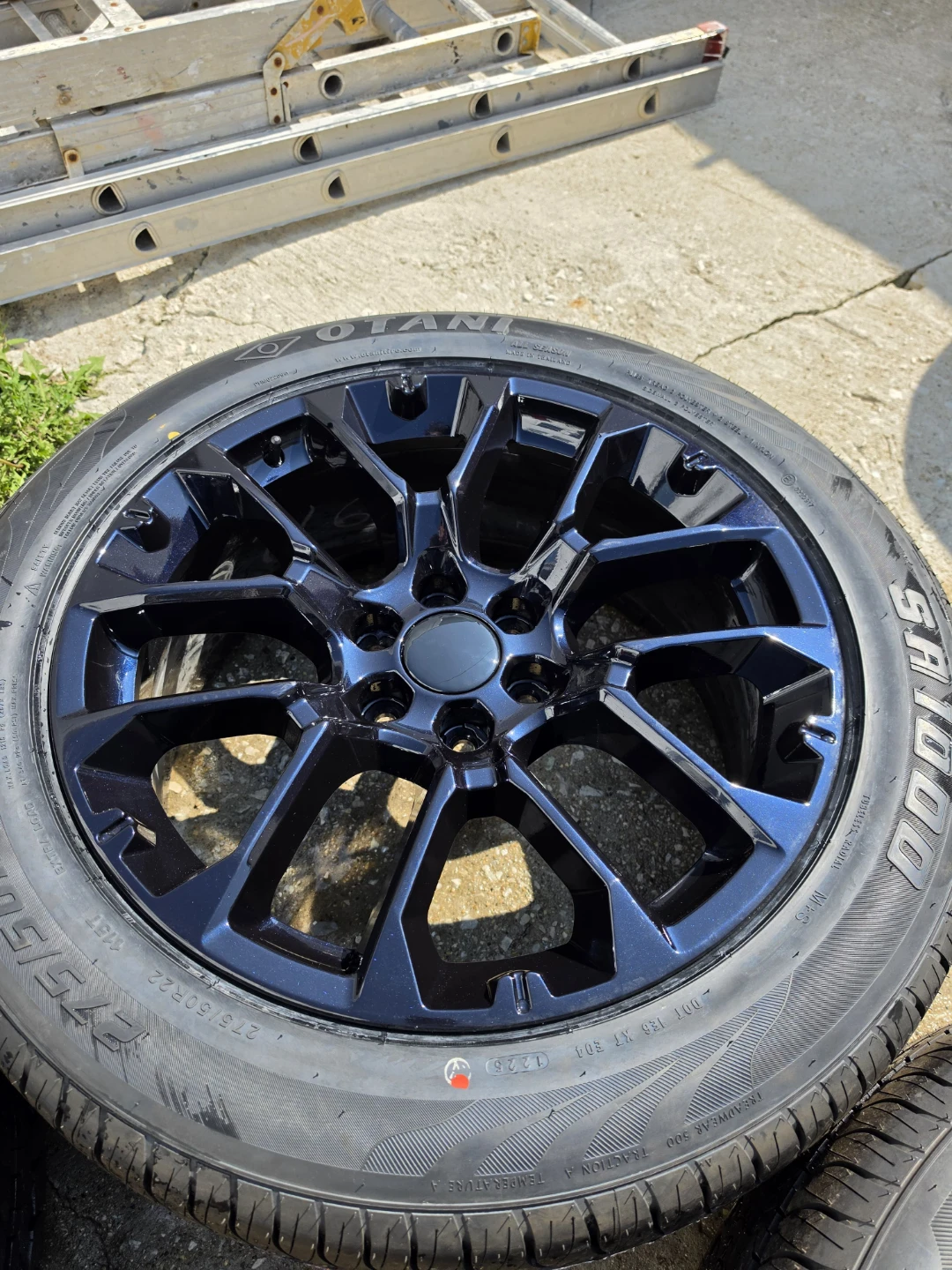 New 22 inch blue chevrolet tahoe rims wheels w new tires 6x139.7 - photo 5