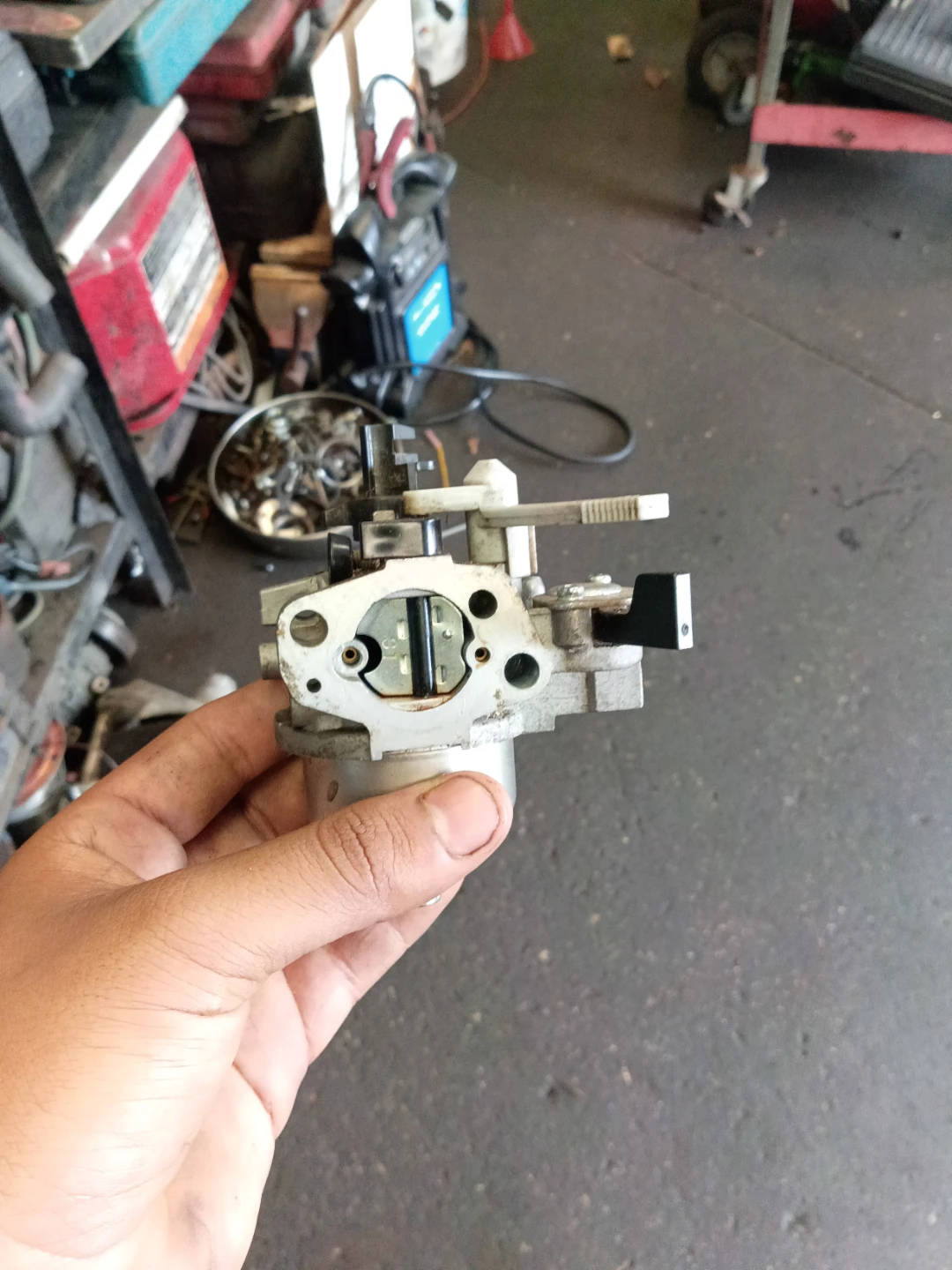 Predator 212 CC carburetor