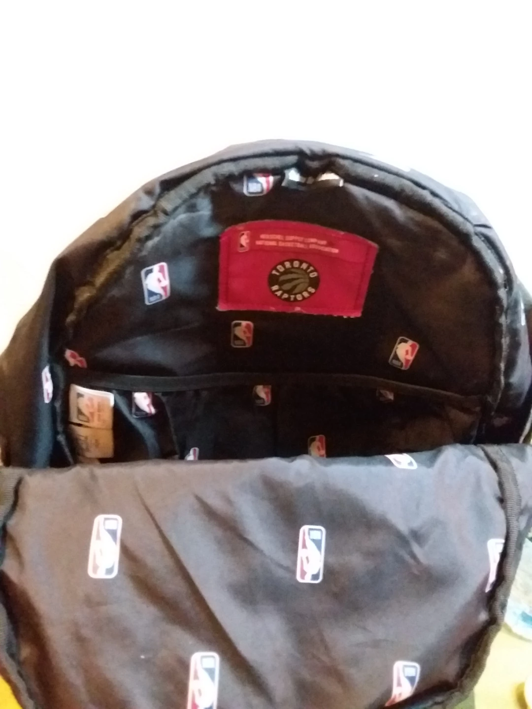 🎒 ➡️ Herschel NBA Toronto Raptors 🦖 Camo Backpack 🎒 - photo 3