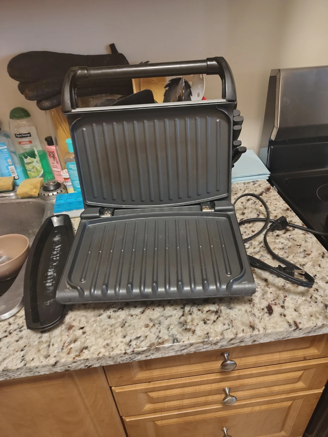 Inside small grill - photo 2