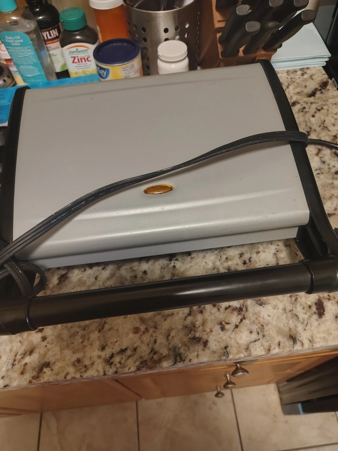 Inside small grill - photo 3