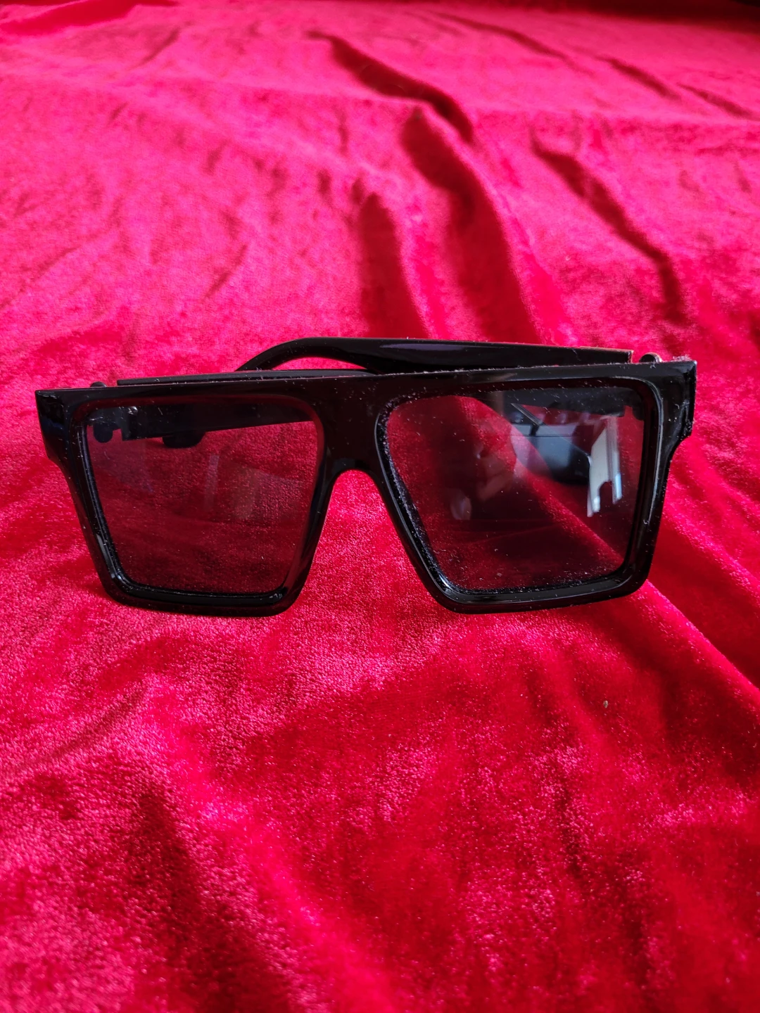 Black Square Sunglasses