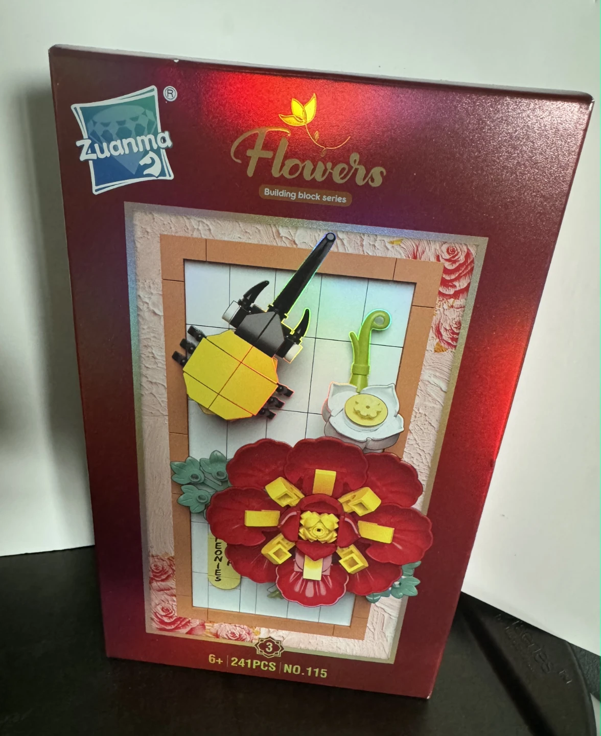 Lego compatible flowers plus insect wall art. New. - photo 2