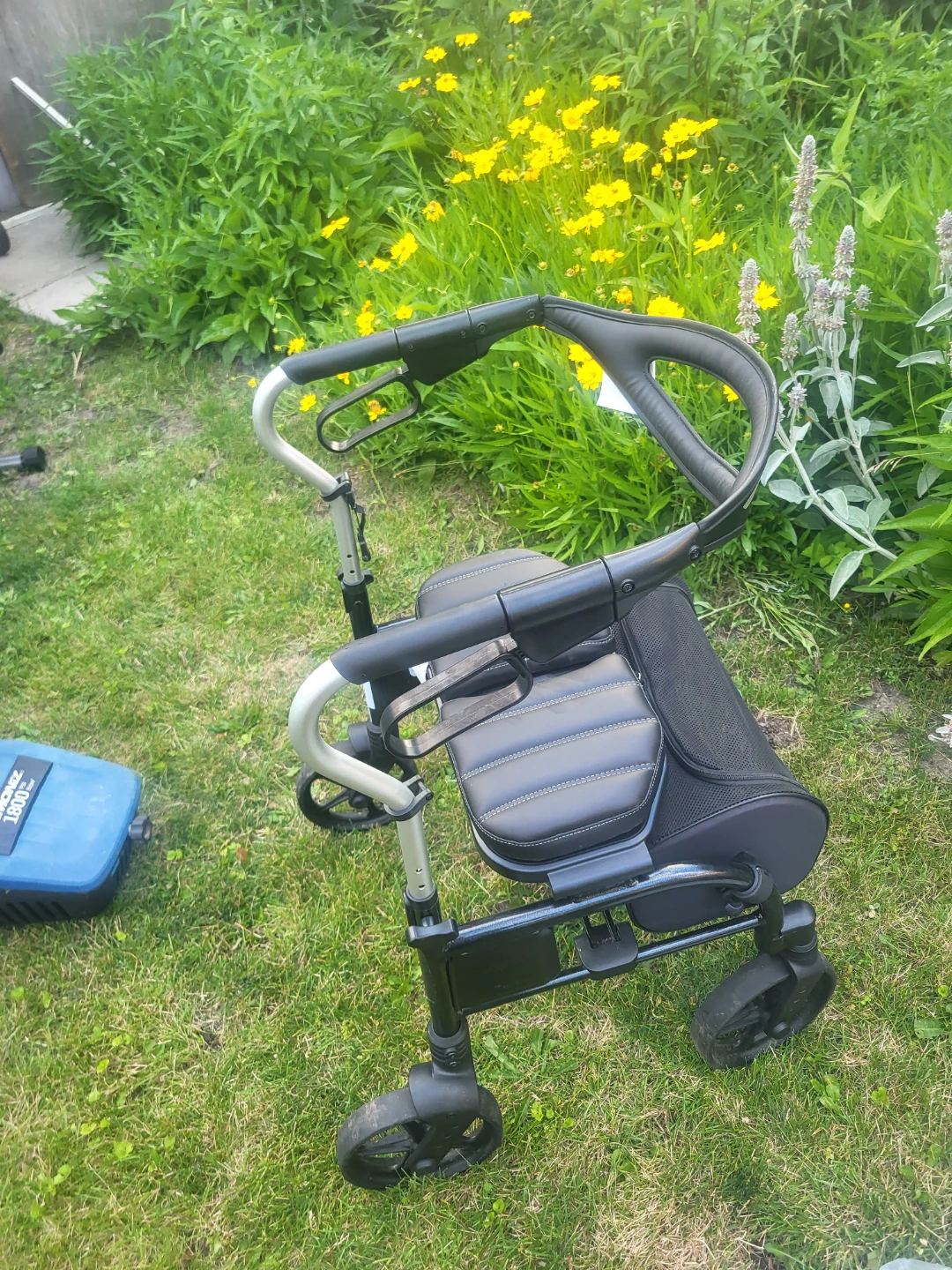 Evolution Trillium Premium 4-Wheel Rollator Mobility Walker