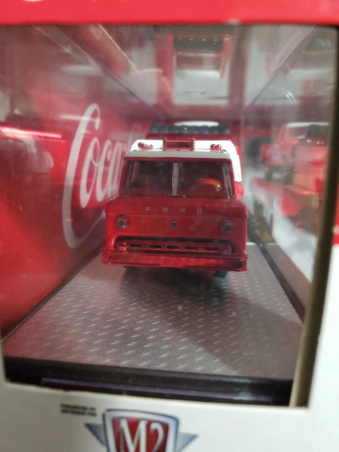 Coca-Cola x Ford Trucks Chase M2 - photo 3