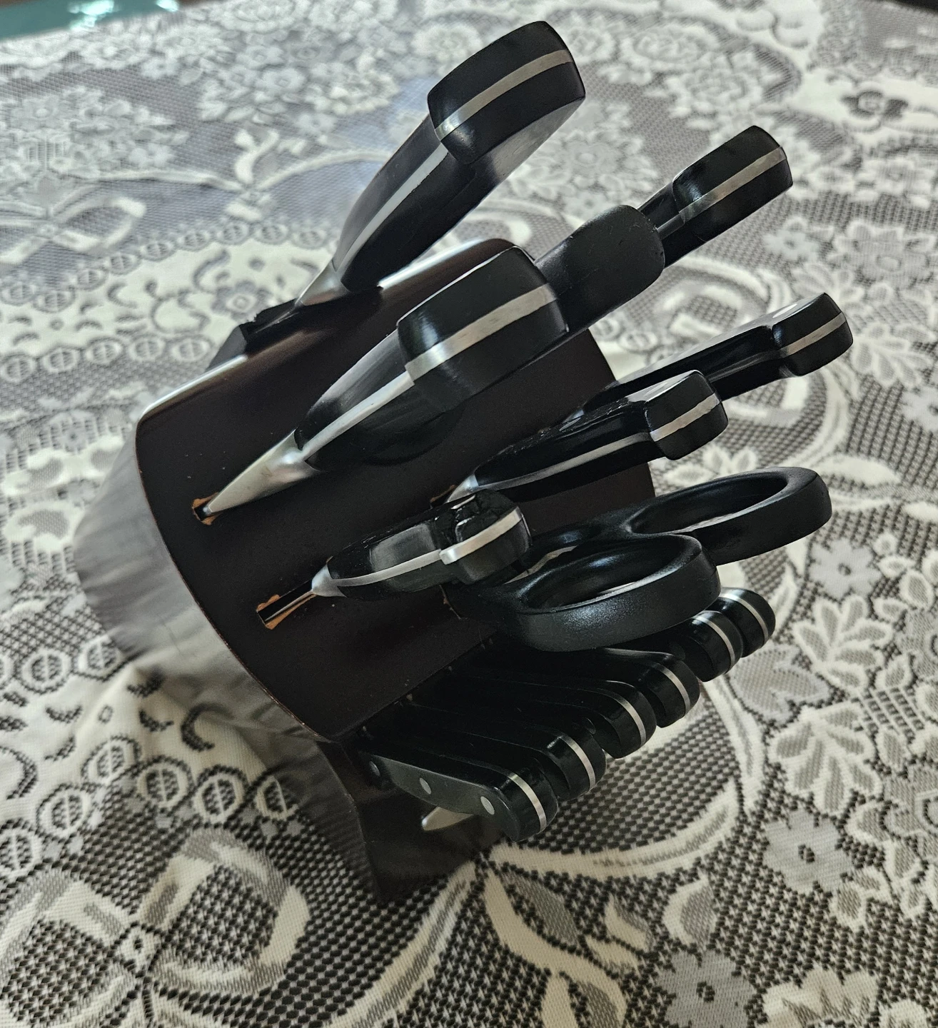 Cuisinart Knife Block Set with Kitchen Shears - photo 3
