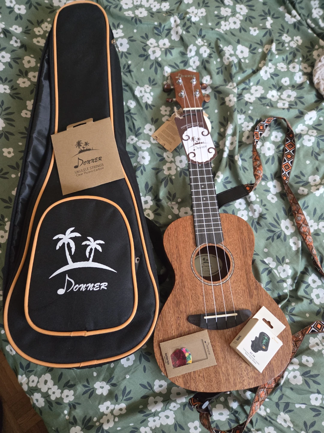 Donner Ukulele with Gig Bag, Tuner, Picks, and Strings