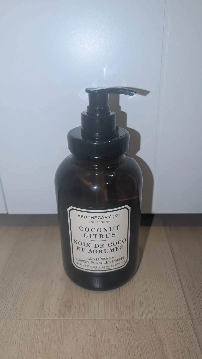 Apothecary 101 Coconut Citrus Hand Soap 576 mL