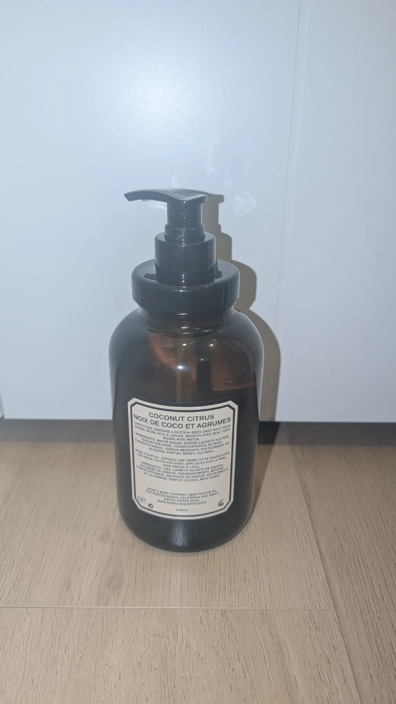 Apothecary 101 Coconut Citrus Hand Soap 576 mL - photo 2