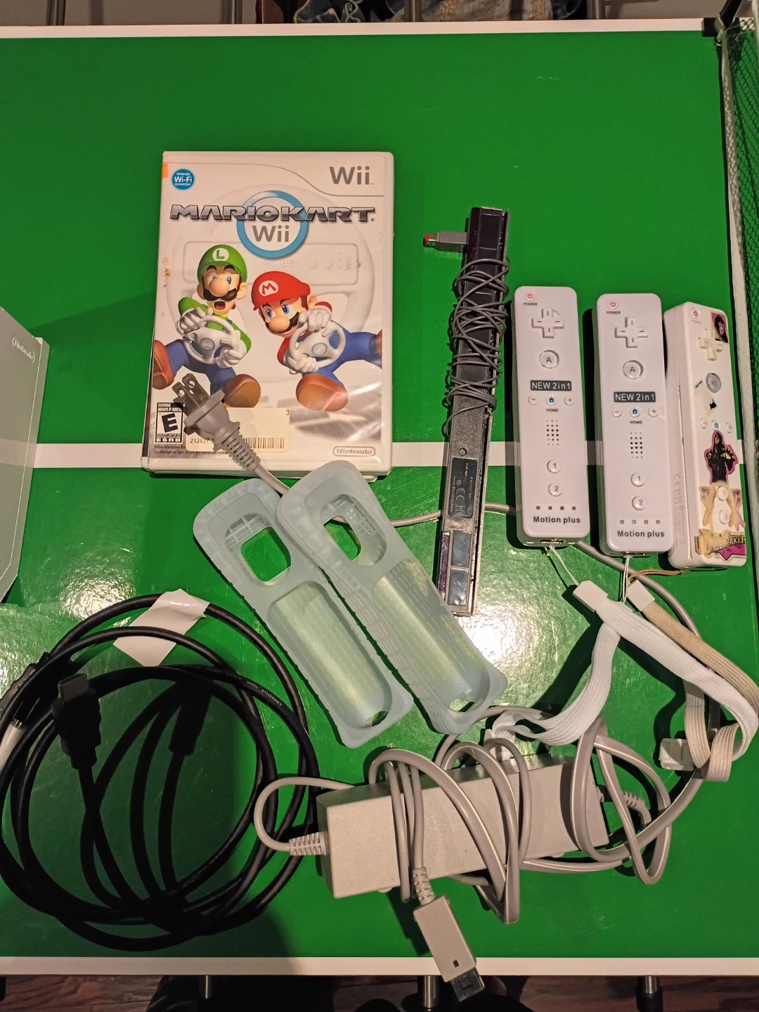 Nintendo Wii Console with Games and Accessories - photo 3
