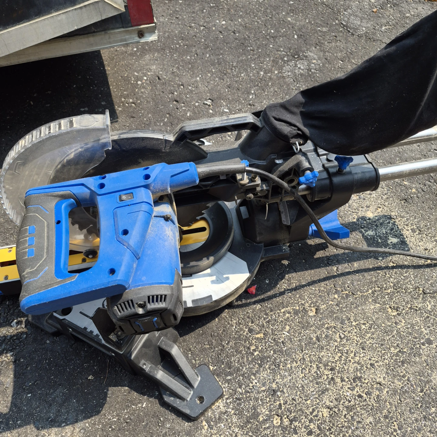 Mastercraft Compound Mitre Saw - photo 2