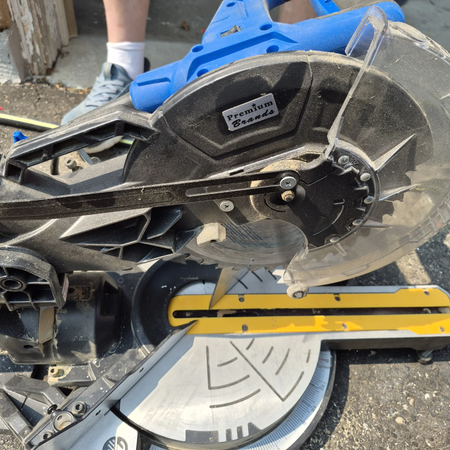 Mastercraft Compound Mitre Saw - photo 4